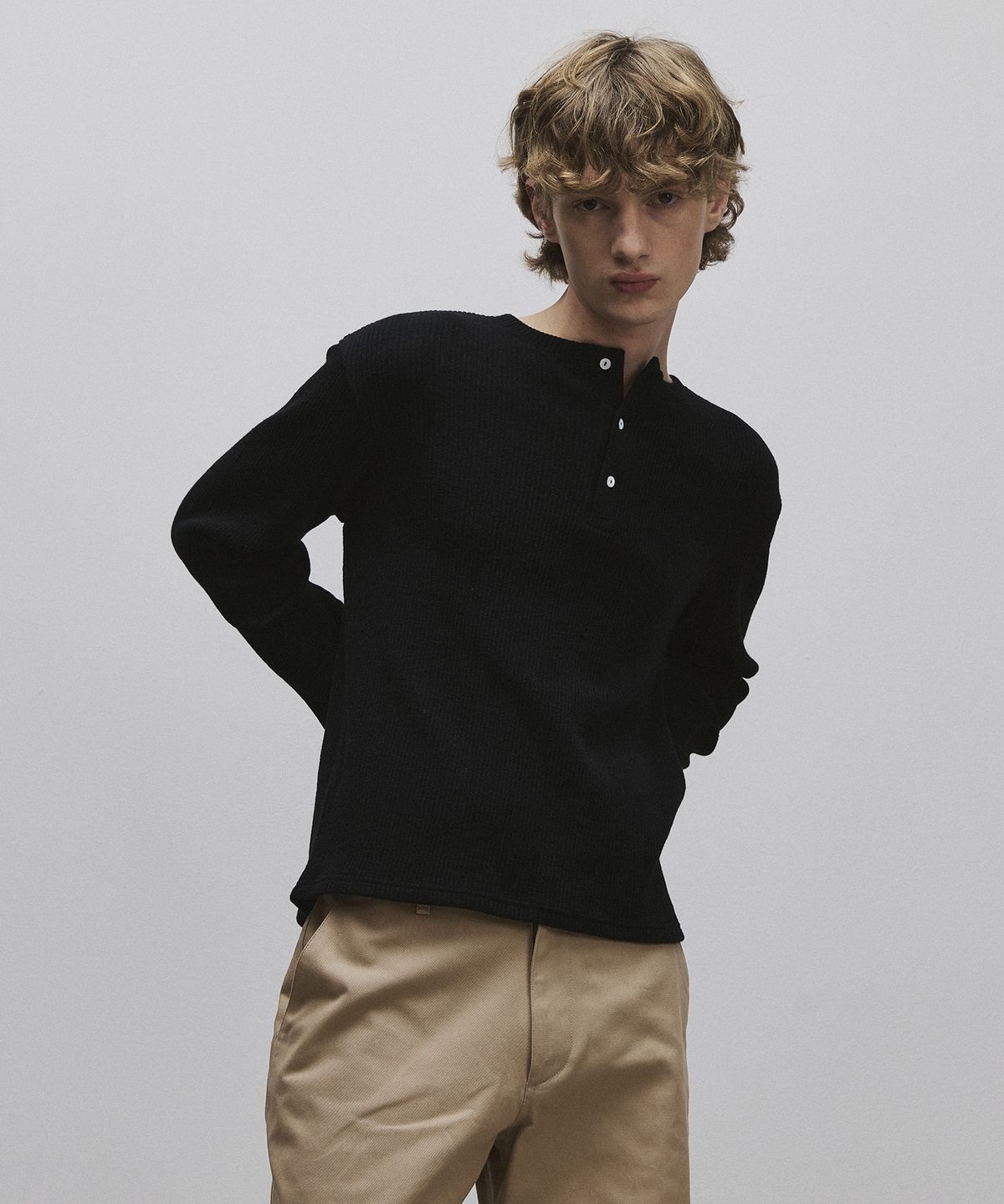 롤링스튜디오(ROLLINGSTUDIOS) WOOL HENLEY LONG SLEEVE BLACK