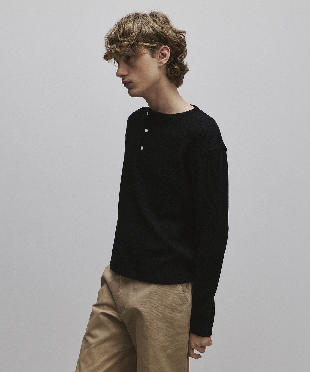 롤링스튜디오(ROLLINGSTUDIOS) WOOL HENLEY LONG SLEEVE BLACK