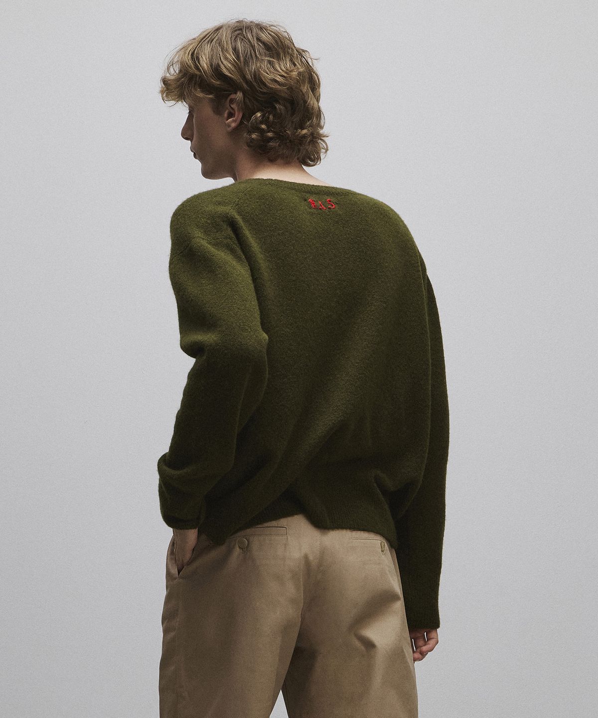롤링스튜디오(ROLLINGSTUDIOS) YAK WOOL SWEATER DEEP OLIVE