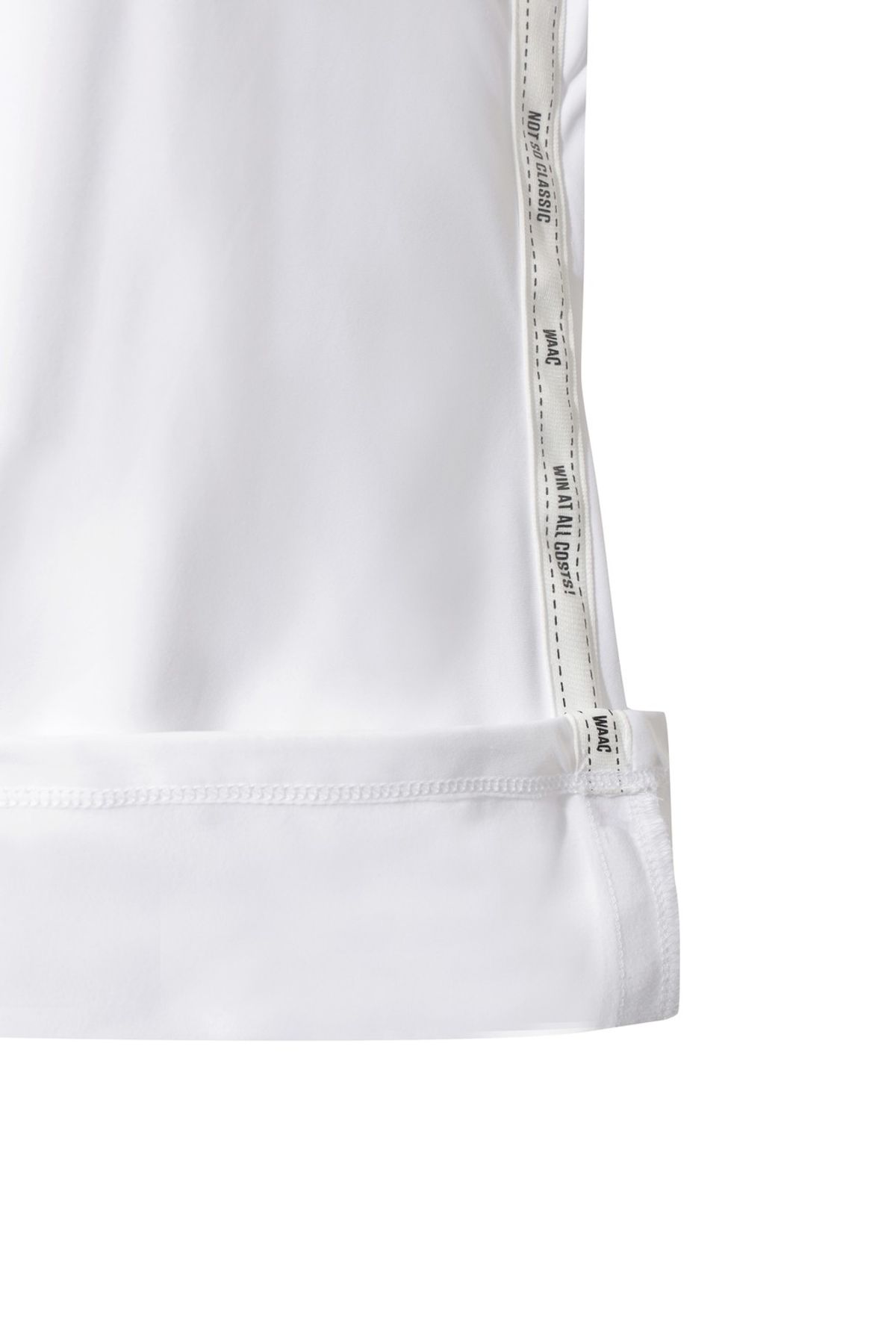 왁(WAAC) Women Winter Performance Highneck Top WWTBW25703IVX