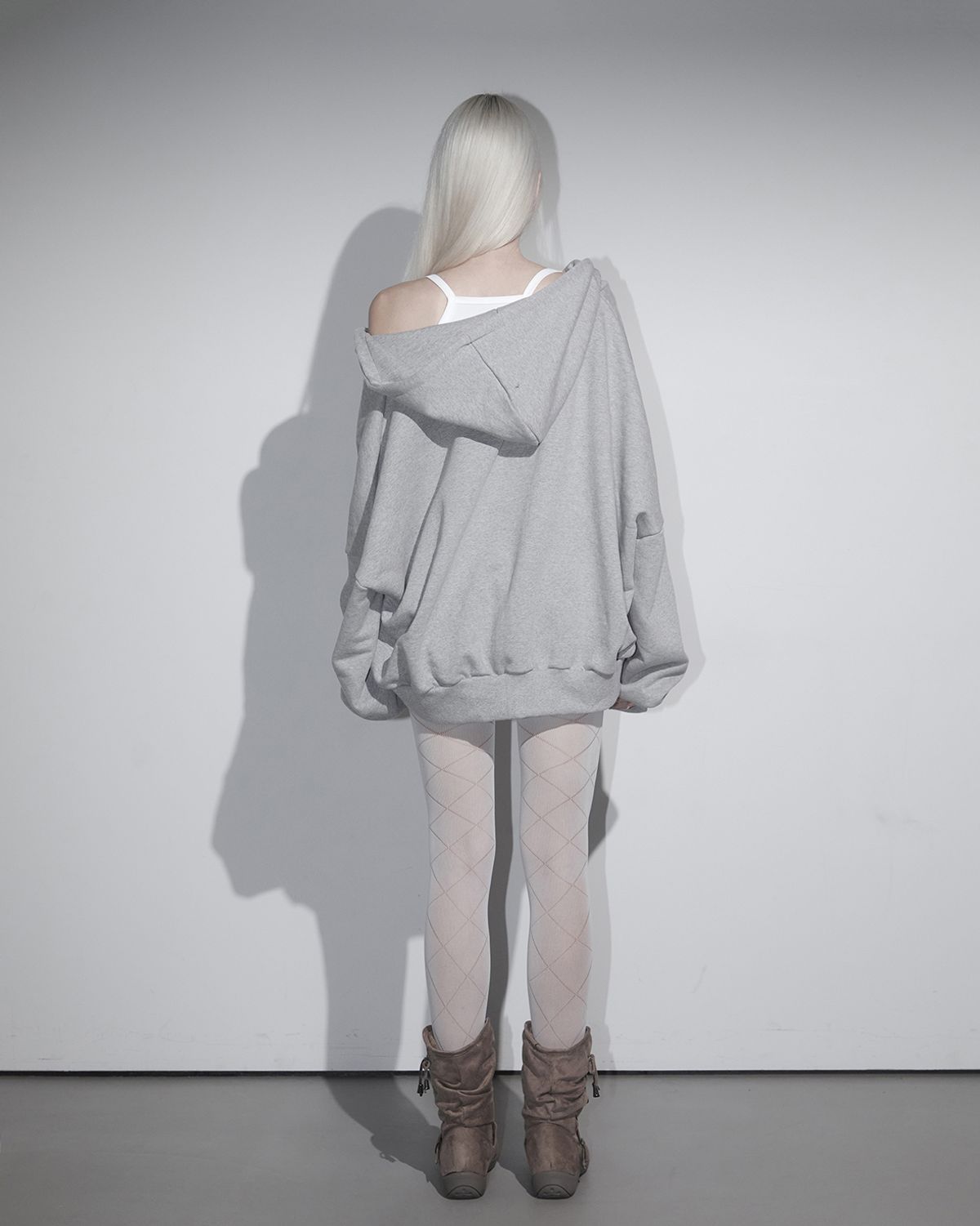쏘씨(SAUCY) Eyelet hood jumper (Grey)