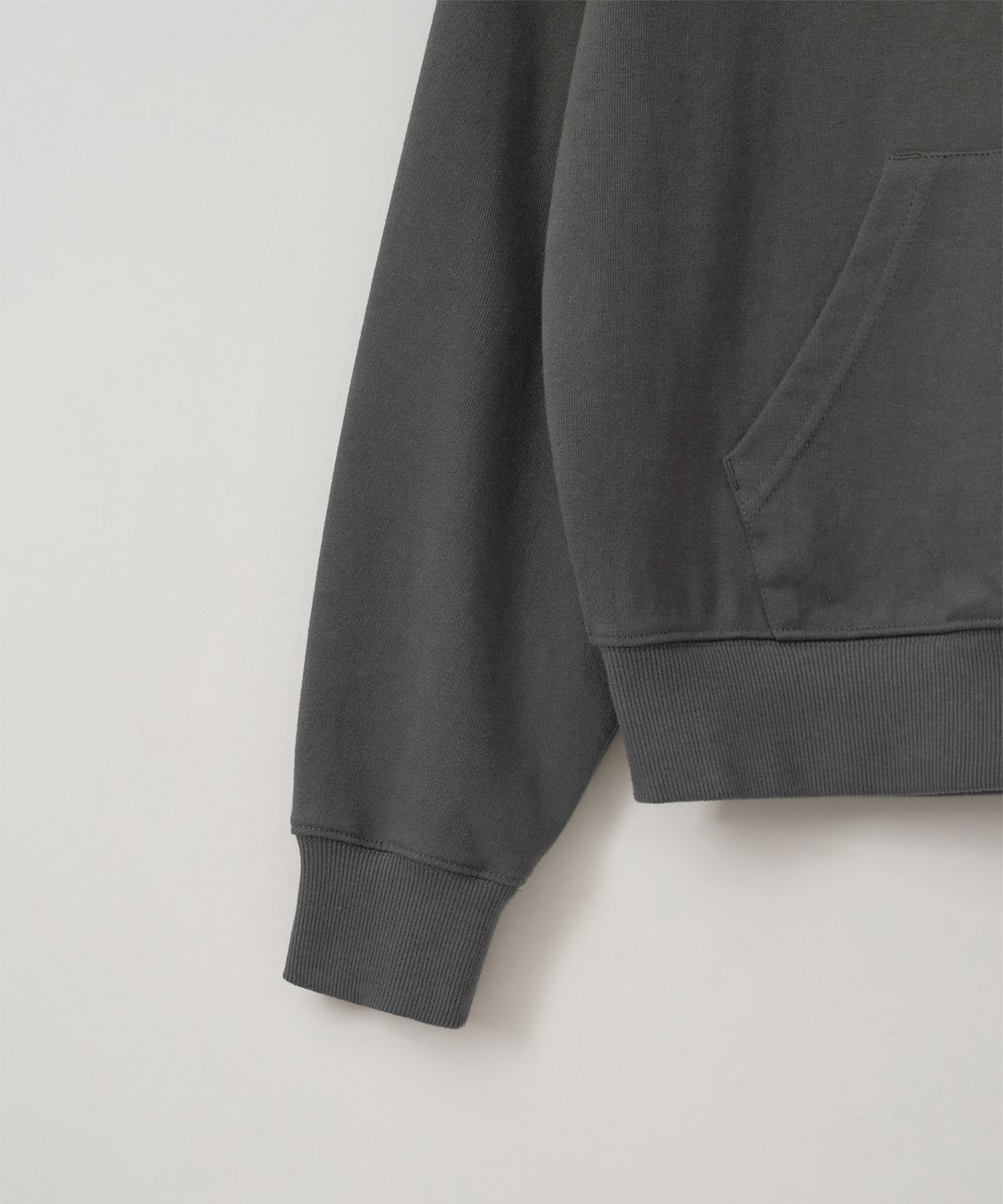 어나더오피스 우먼(ANOTHER OFFICE WOMEN) w. Sewing Hoodie Pullover (Coal)