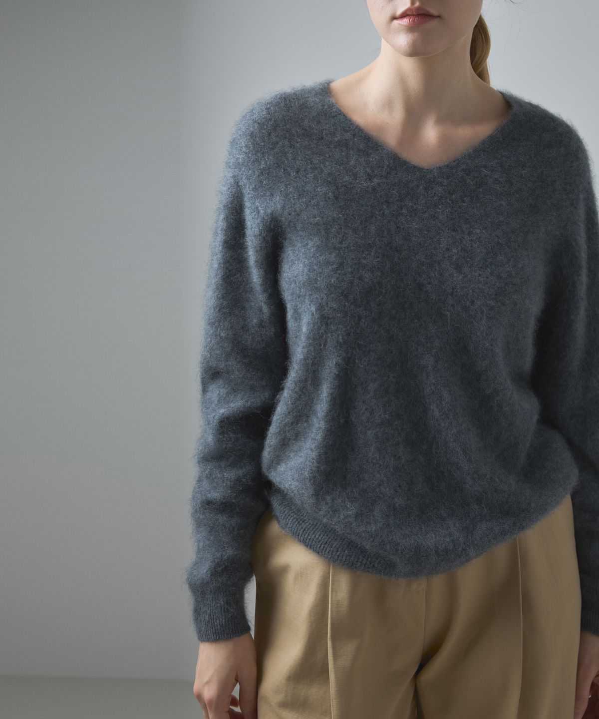 누토프(NUTOFFE) V Cashmere Knit_Gray