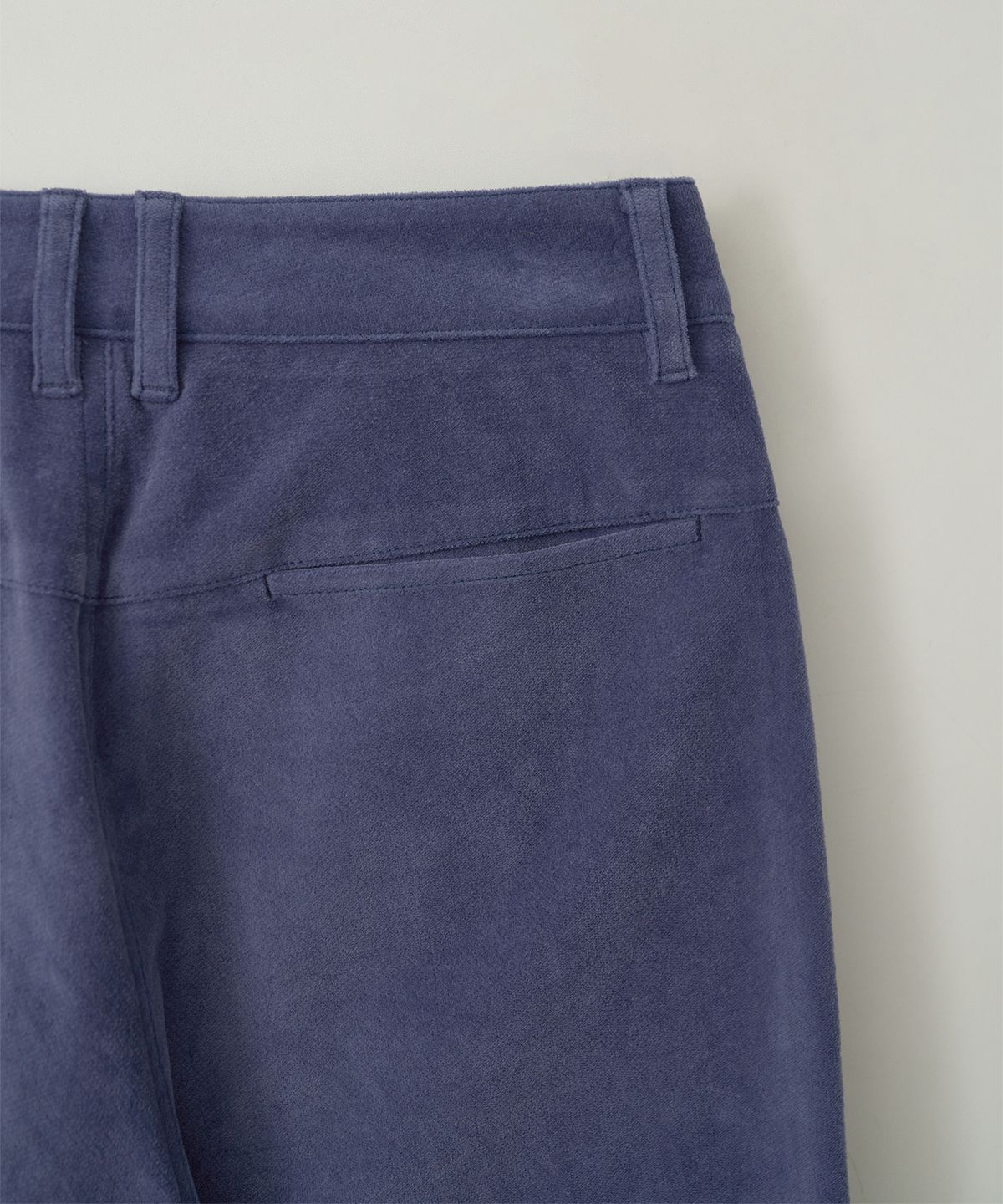 어나더오피스 우먼(ANOTHER OFFICE WOMEN) w. Mild Velveteen Trouser (Cobalt)