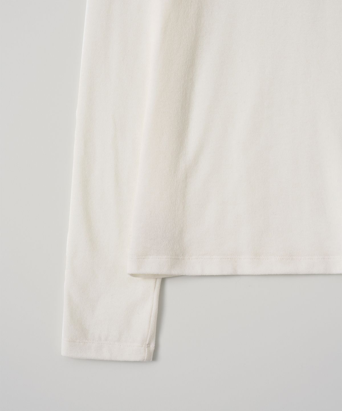 어나더오피스 우먼(ANOTHER OFFICE WOMEN) w. Wool Blend Long Sleeve Tee (Off white)
