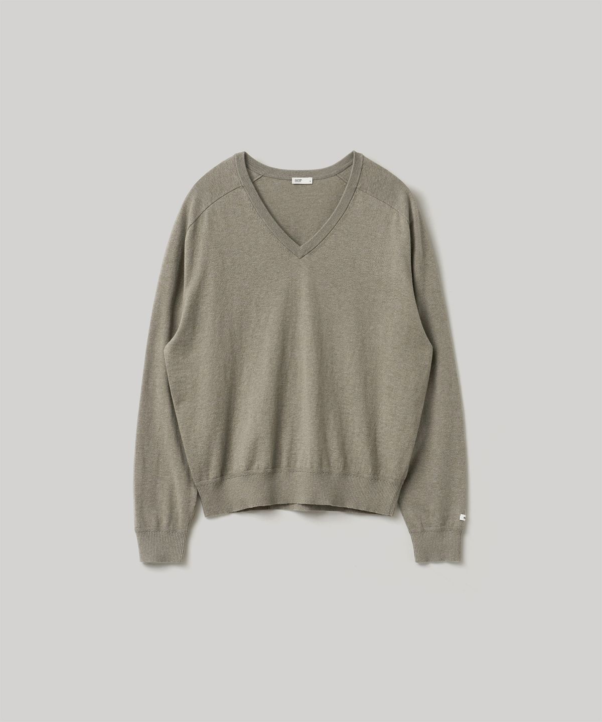 어나더오피스 우먼(ANOTHER OFFICE WOMEN) w. Peachskin V-neck Pullover (Warm gray)