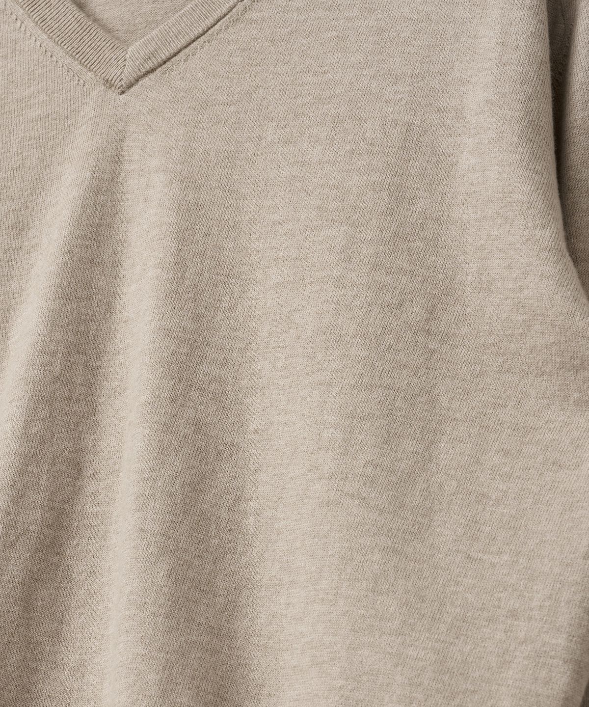 어나더오피스 우먼(ANOTHER OFFICE WOMEN) w. Peachskin V-neck Pullover (Oatmeal)