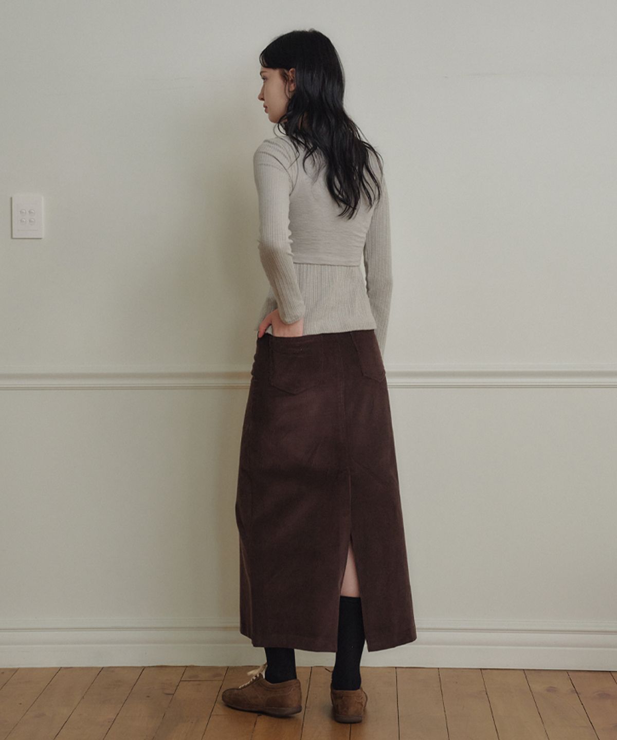 마롯(MARROT) Corduroy Slim Skirt_Brown