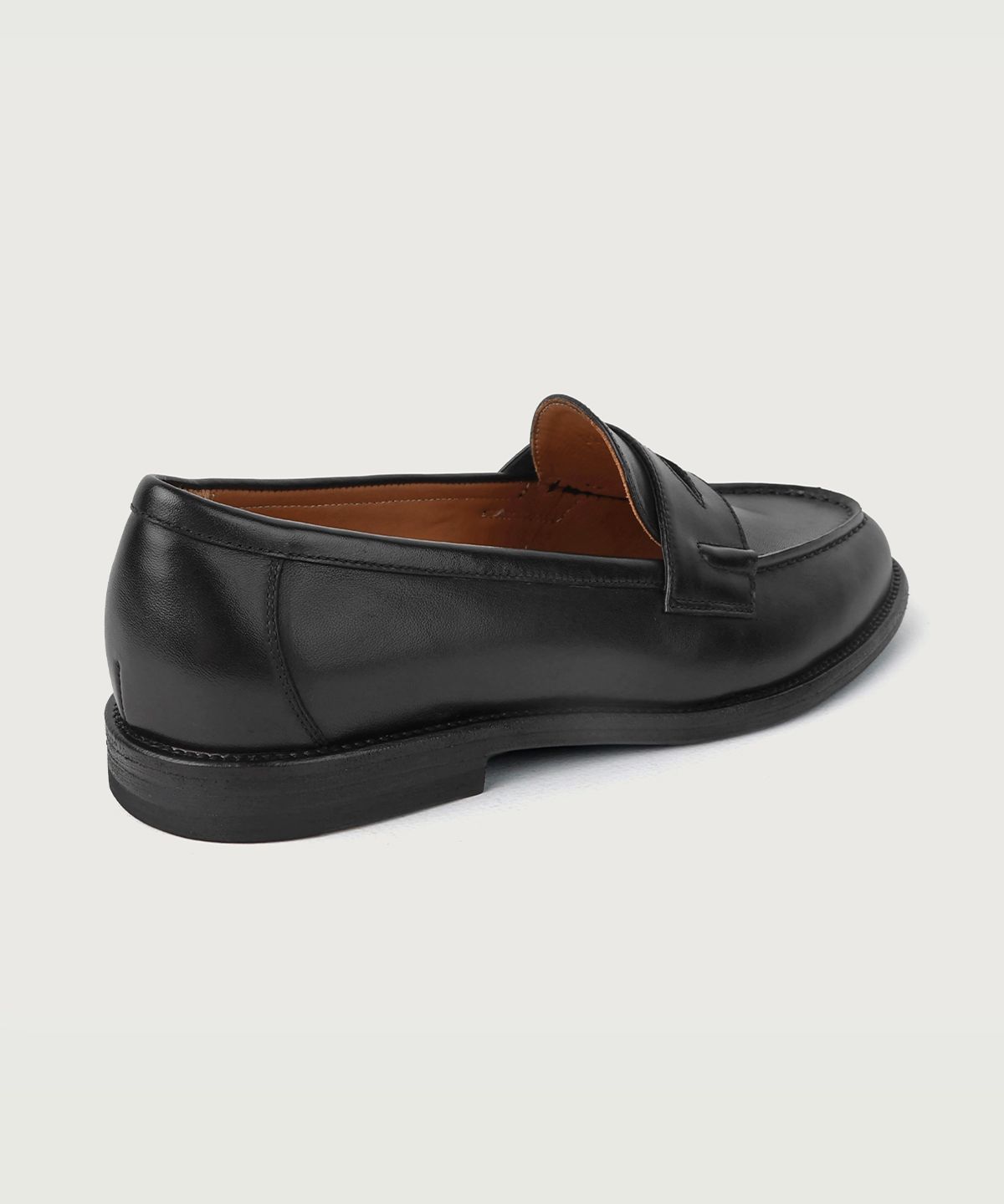 라스트뮤지엄(LASTMUSEUM) Domo Loafers Black, 2025