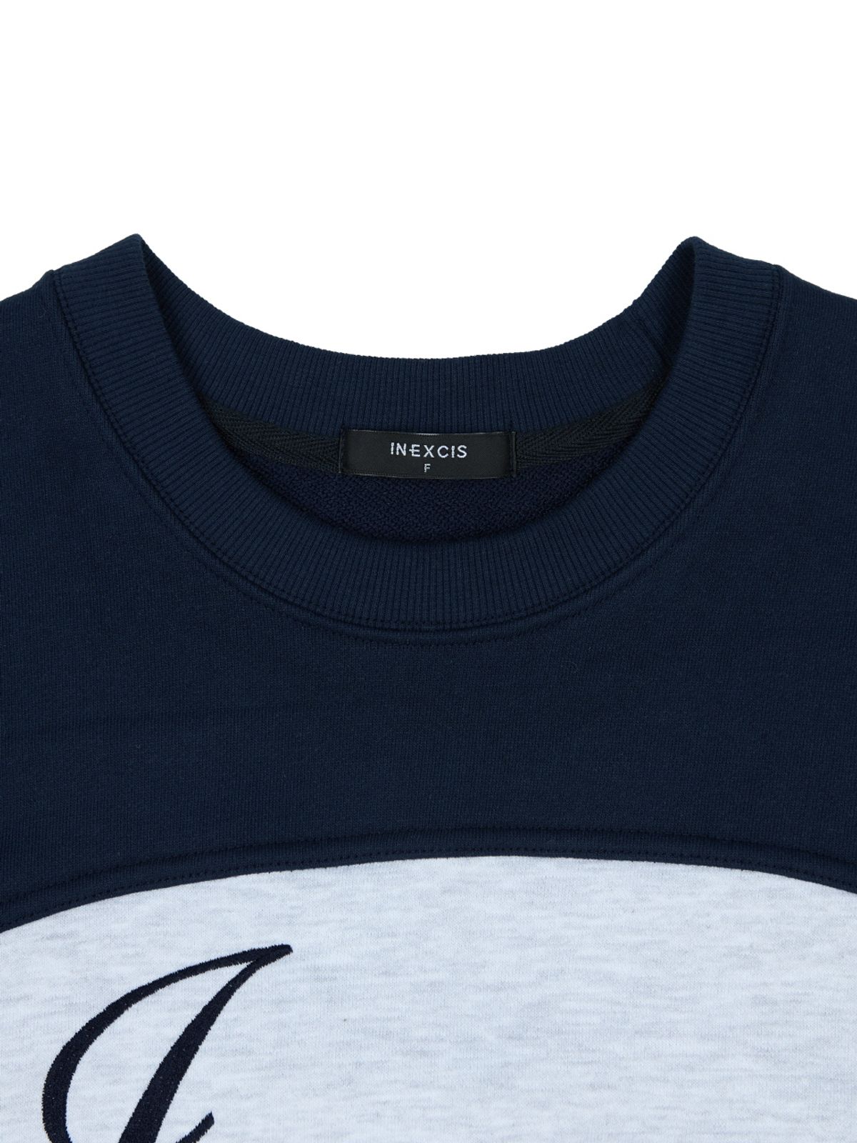 이넥시스(INEXCIS) 프래그먼트 로고 스웻셔츠 (Navy)