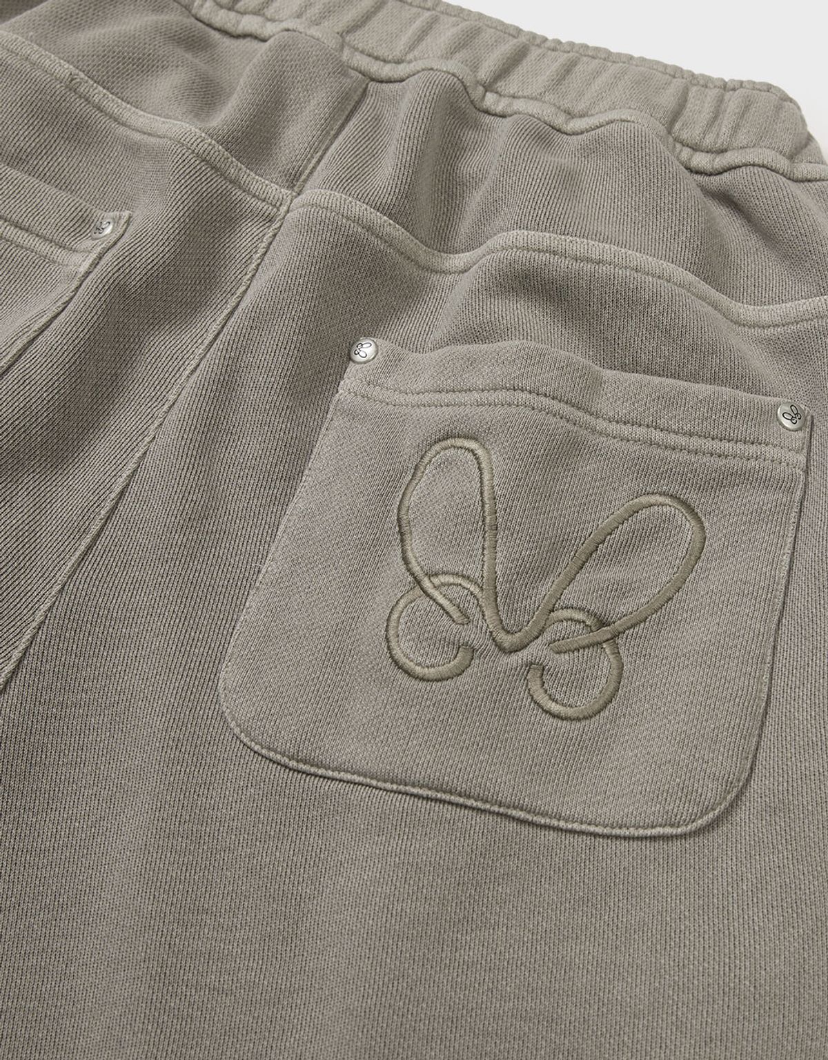 엠엠더블유(MMW) [MMW] FRILL BELTED PIGMENT SWEAT PANTS (BEIGE)