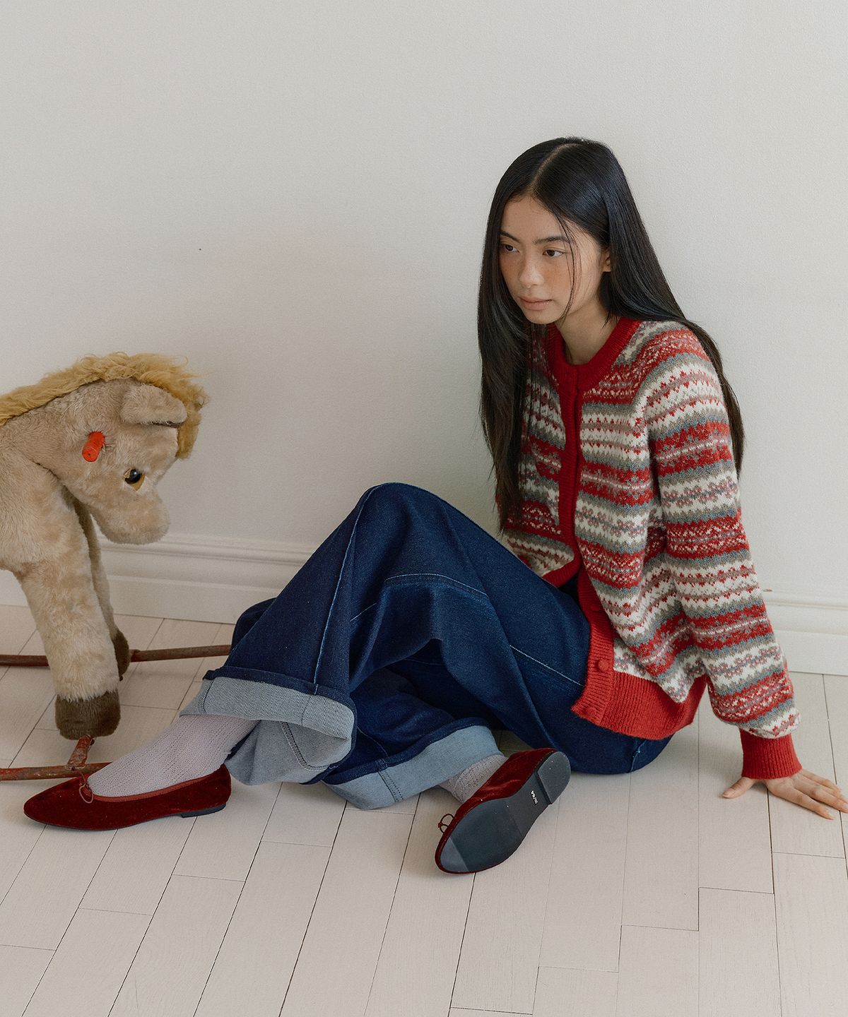 루시르주(LUCIR ZU) Fair Isle Raglan Sweater Cardigan (red)