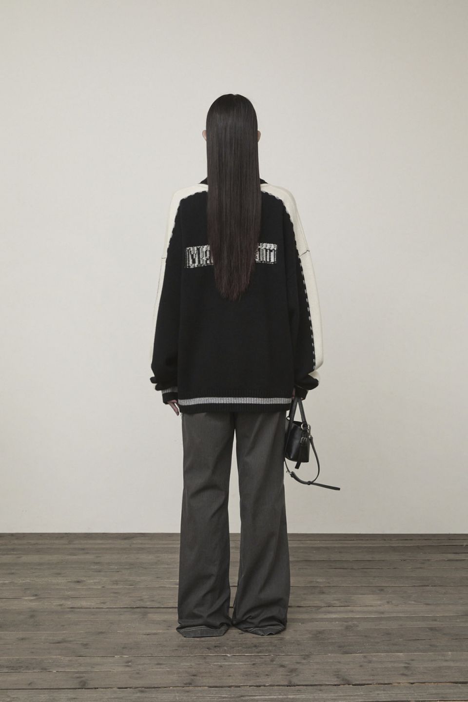 MUSINSA公式 | MATIN KIM MATIN KIM INITIAL KNIT ZIP UP FOR WOMEN IN