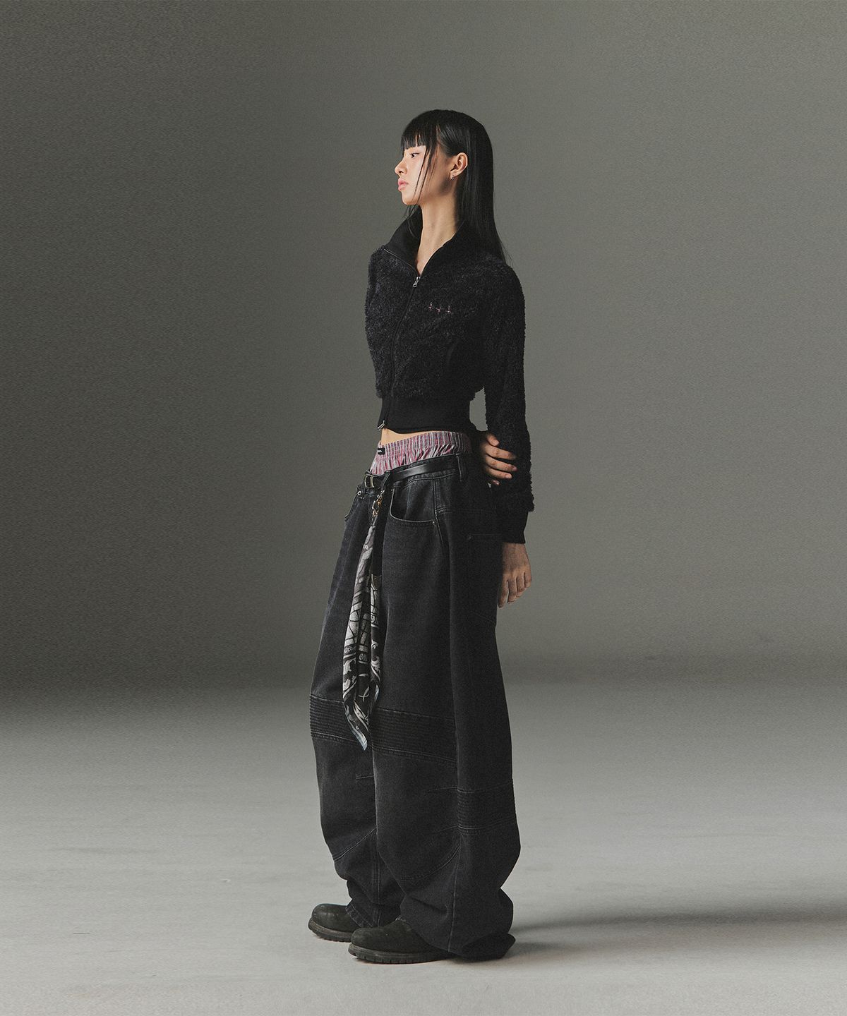 낫포너드(NOT4NERD) W Chasm Eye High Neck Boucle Zip Up - Black