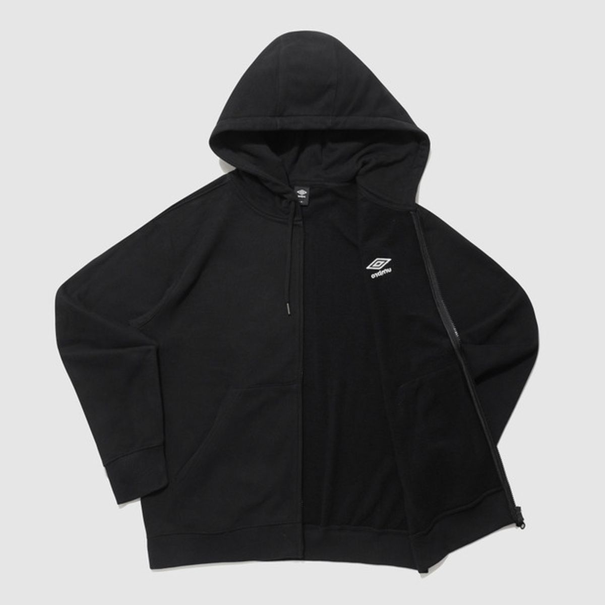 엄브로(UMBRO) 에센셜 기모 후드 집업 블랙 UQ423CFTO1