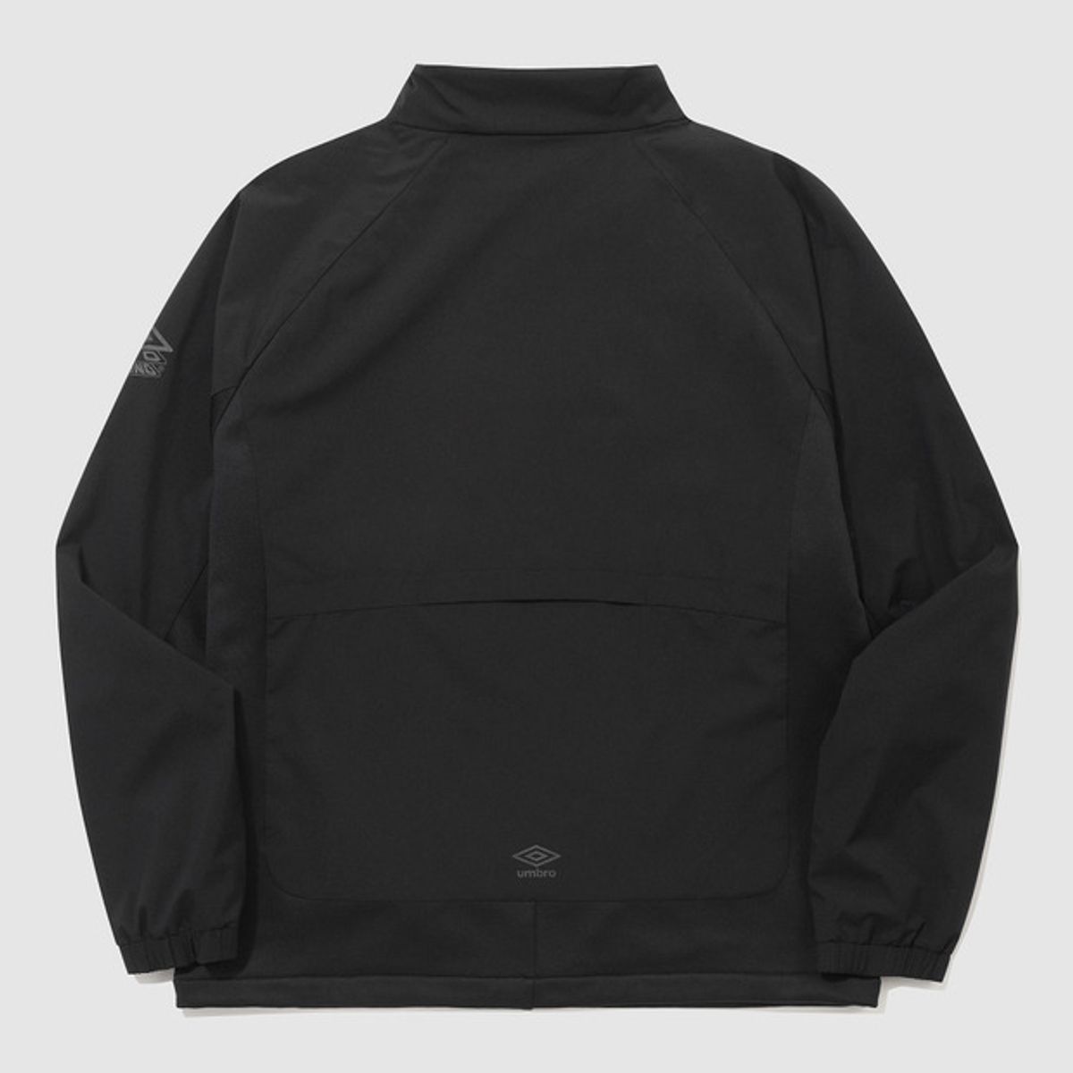 엄브로(UMBRO) PTR 하이브리드 패딩 자켓 블랙 UQ421SPJO2