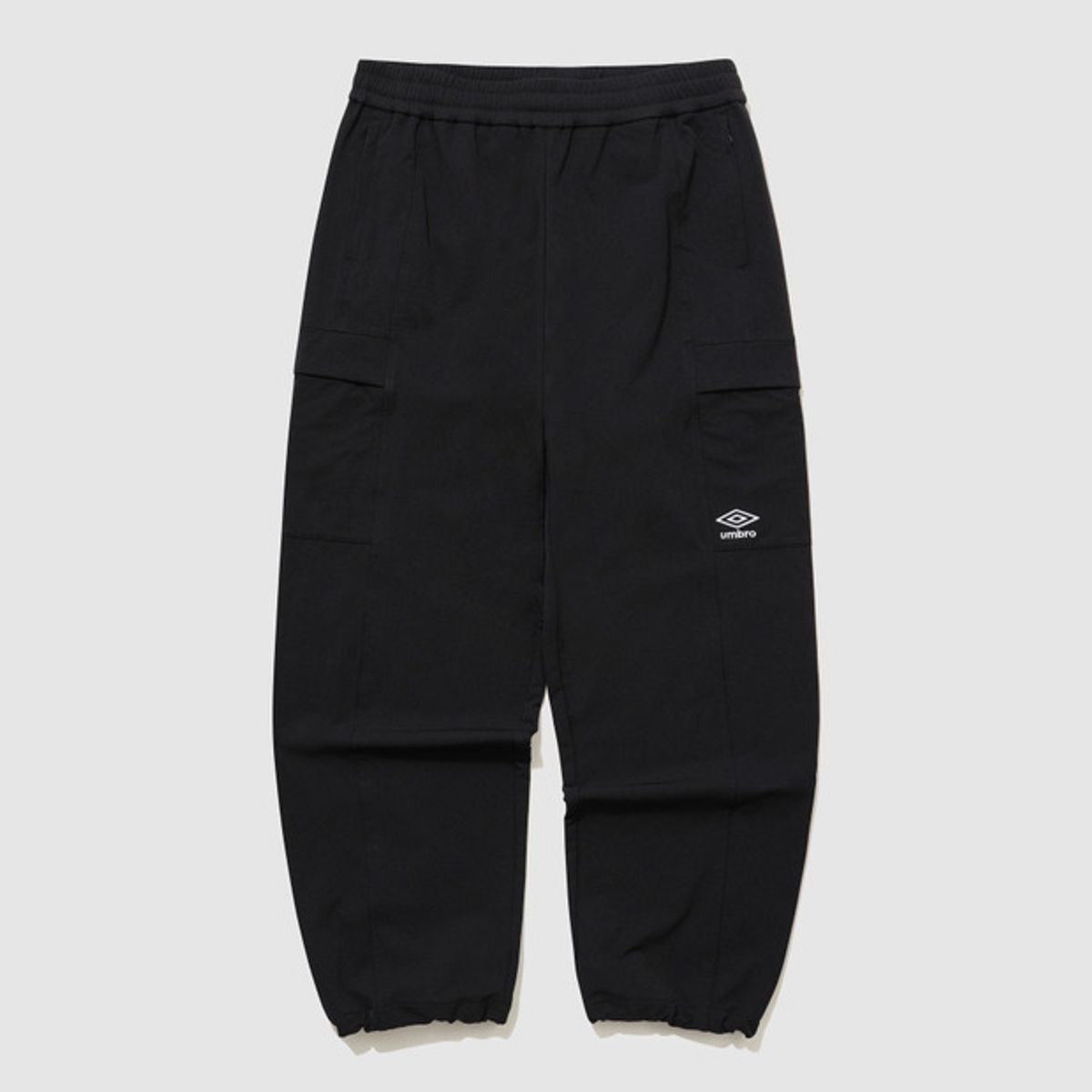 엄브로(UMBRO) 폴라 스트레치 기모 카고 스트레이트 & 조거 2WAY 팬츠 블랙 UQ421SPTO2