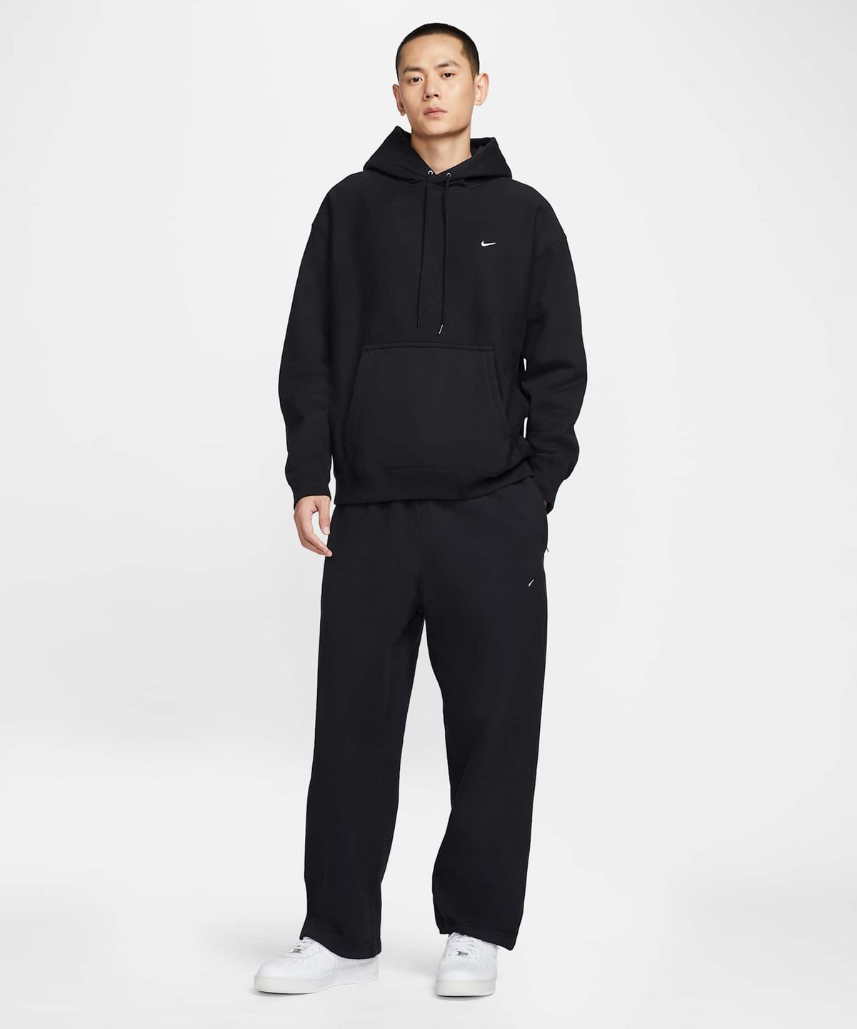 나이키(NIKE) 솔로 스우시 풀오버 후디 M - 블랙:화이트 / HV1083-010