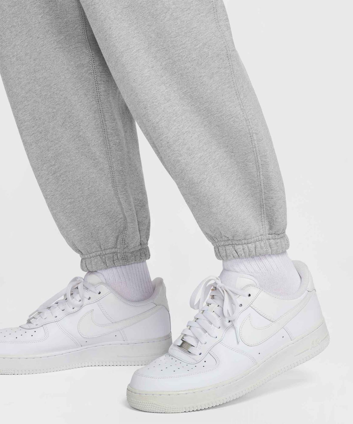 나이키(NIKE) 솔로 스우시 커프 플리스 팬츠 M - 다크 그레이 헤더:라이트 스모크 그레이:화이트 / HV1089-063