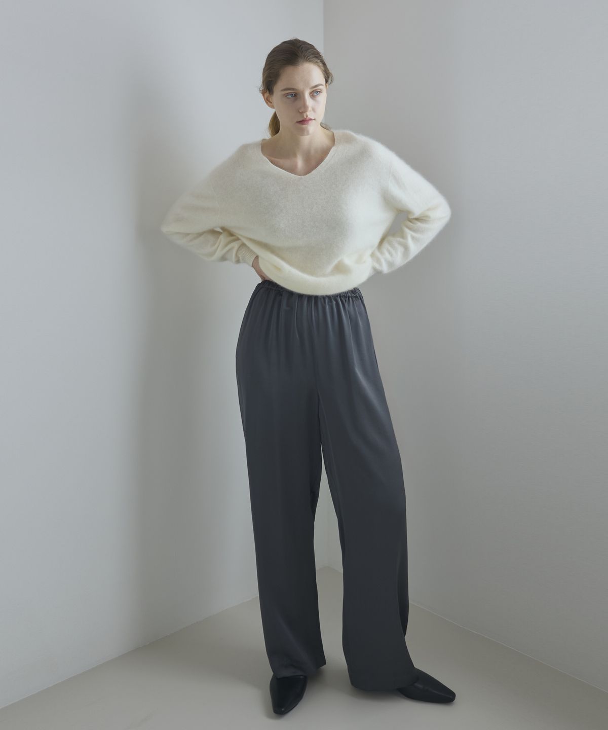 누토프(NUTOFFE) V Cashmere Knit_Ivory