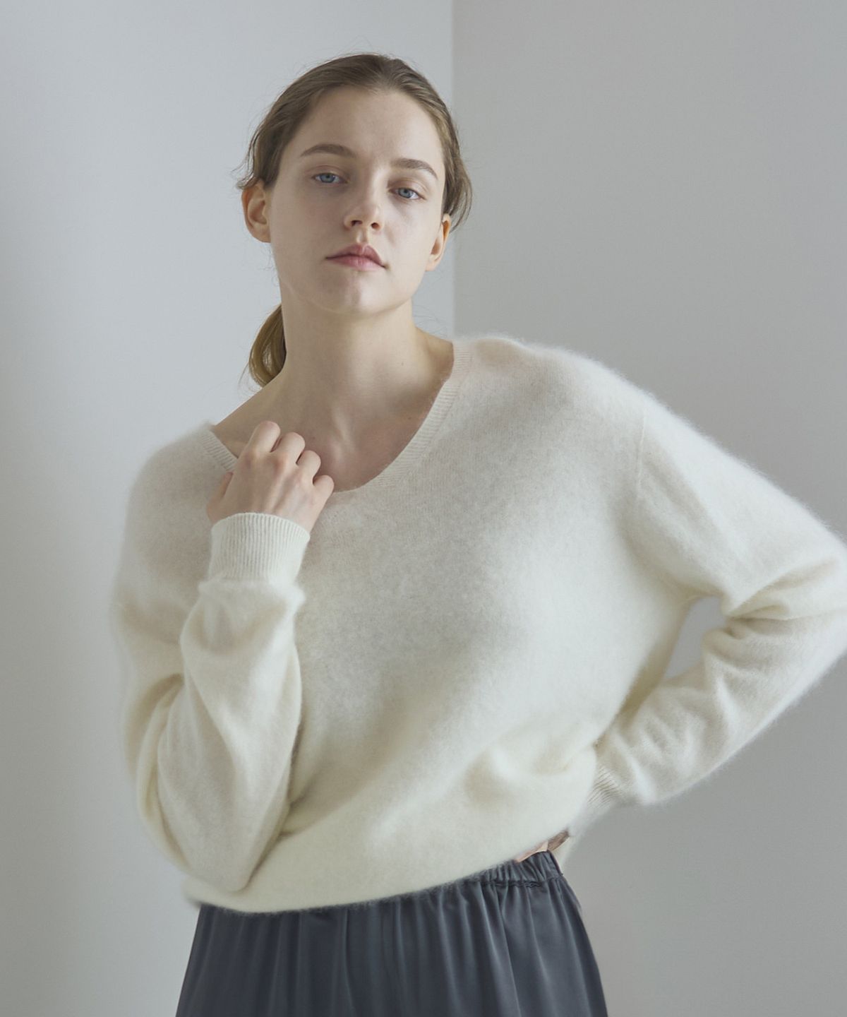 누토프(NUTOFFE) V Cashmere Knit_Ivory