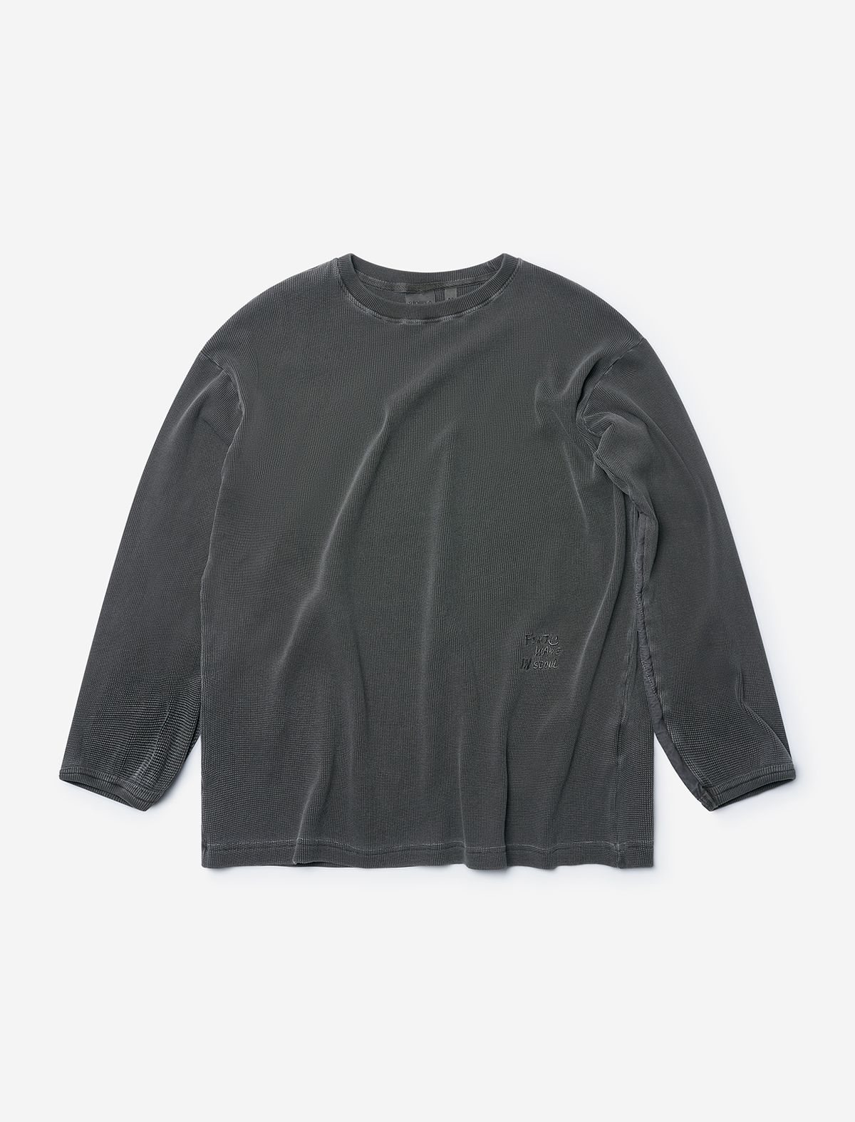 플랫웨이브 인 서울(FLATWAVE IN SEOUL) Tyde Waffle Pigment Longsleeve T-Shirt Charcoal