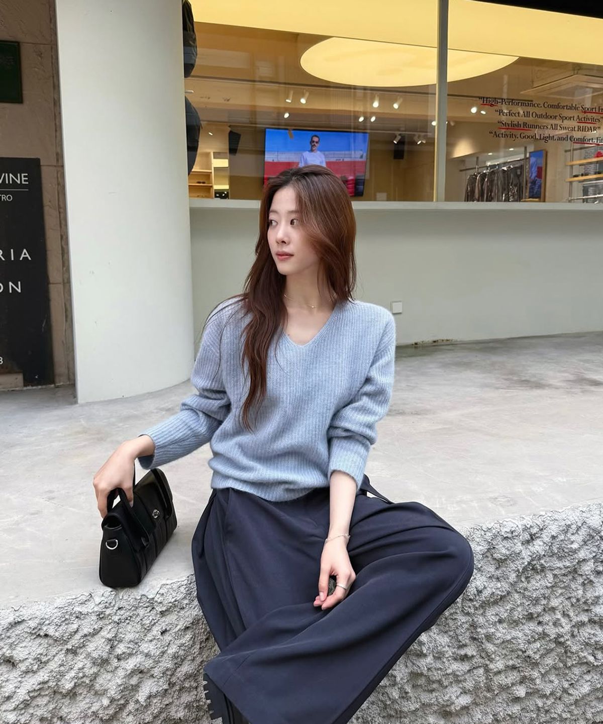 셀렙샵에디션(CELEBSHOP EDITION) FW 폭스울 V넥 스웨터