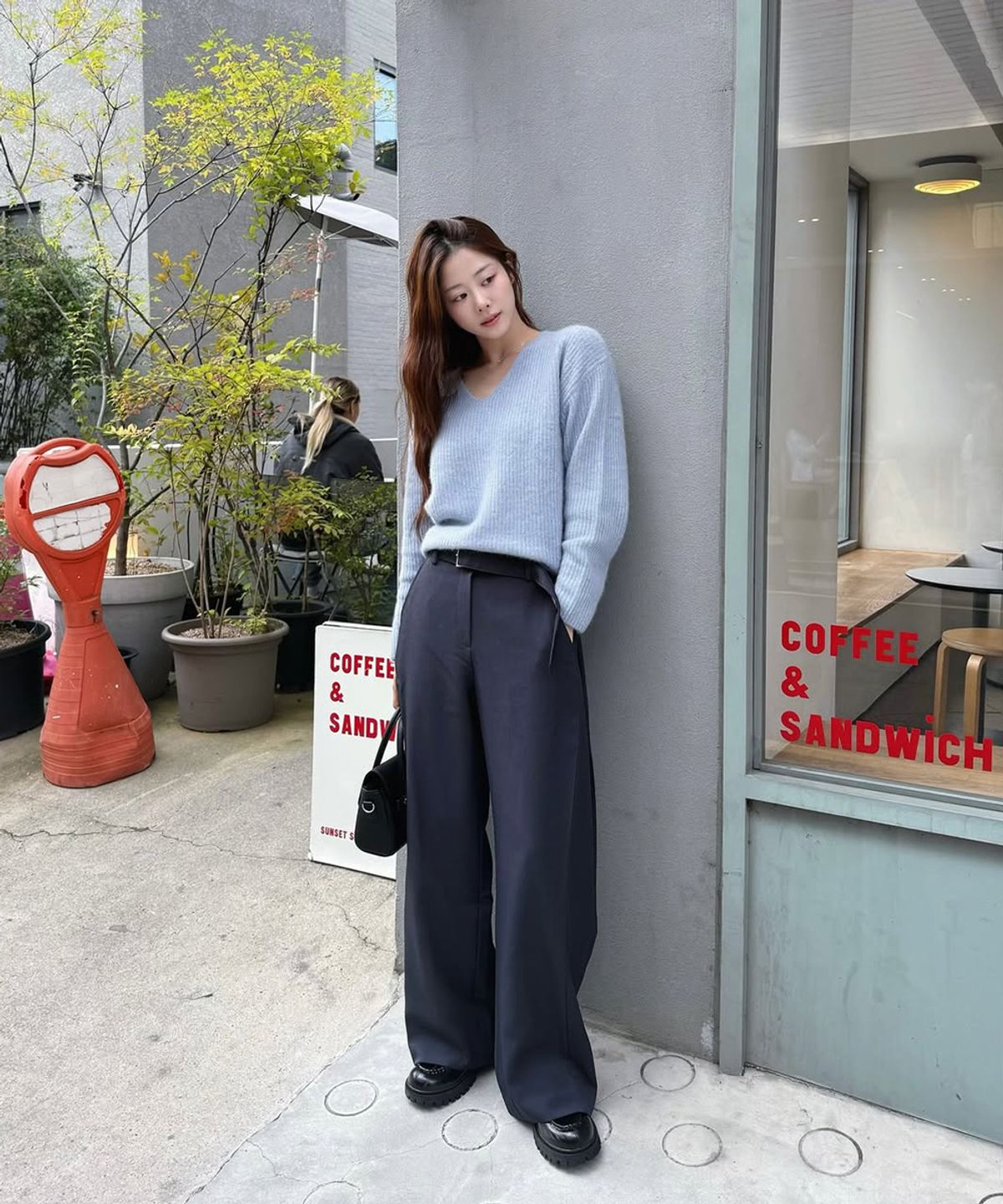 셀렙샵에디션(CELEBSHOP EDITION) FW 폭스울 V넥 스웨터