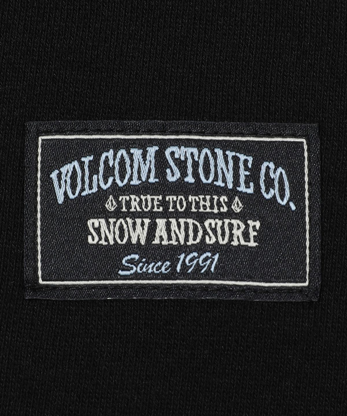 볼컴(VOLCOM) 스노우 앤 서프 하프 집업 맨투맨(블랙)
