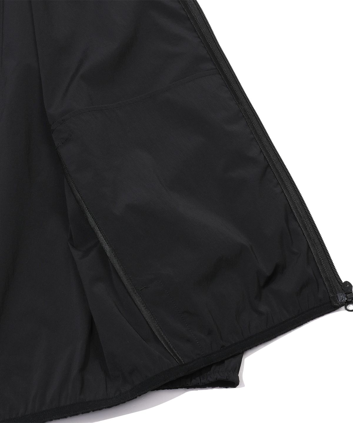 볼컴(VOLCOM) 스노우 앤 서프 윈드브레이커(블랙)