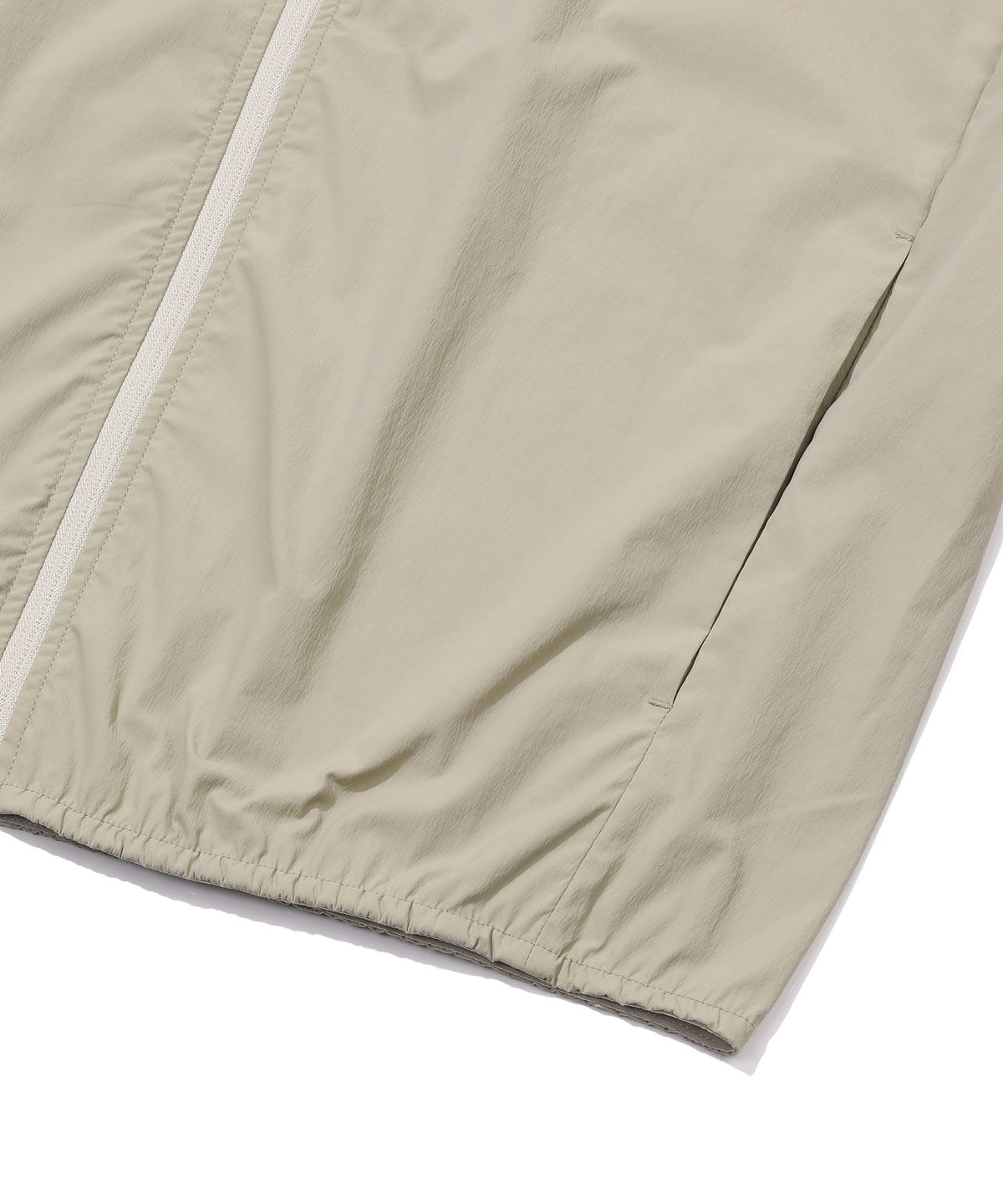 볼컴(VOLCOM) 스노우 앤 서프 윈드브레이커(베이지)