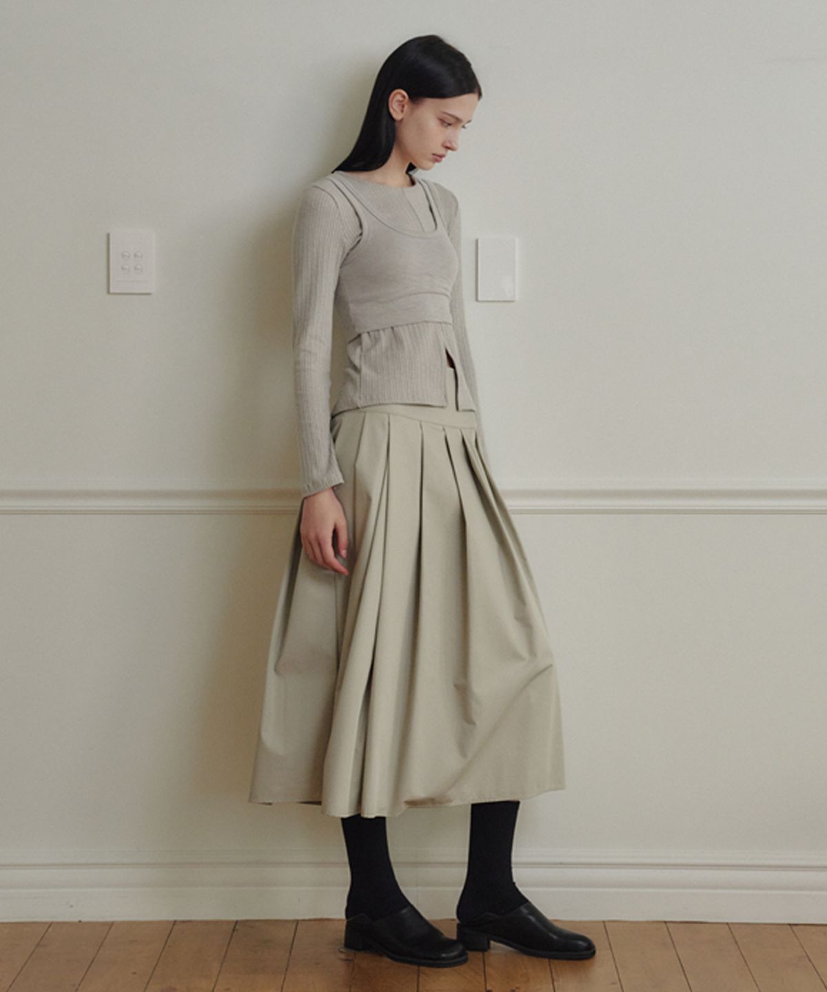 마롯(MARROT) Two-way Pleated Long Skirt_Pale Khaki