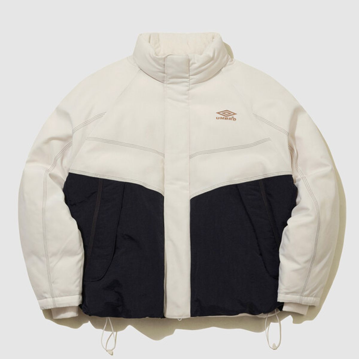 엄브로(UMBRO) 크리스피 타슬란 머스코비 덕 다운 자켓 베이지 UQ321CDJ92