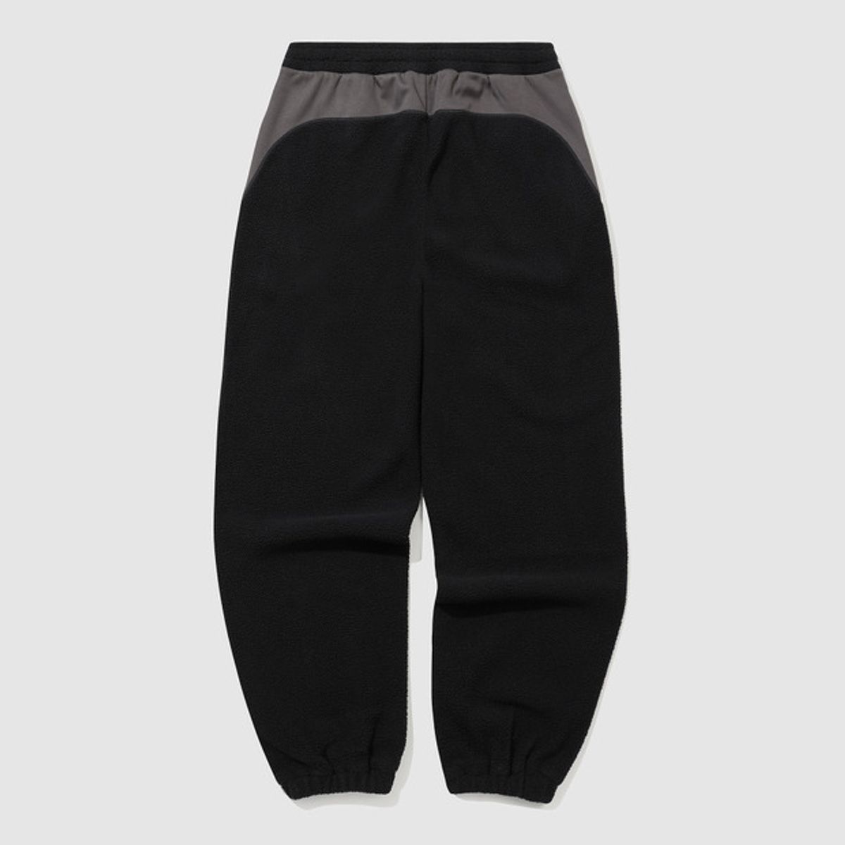 엄브로(UMBRO) 하이브리드 플리스 조거 팬츠 블랙 UQ421SFPO2