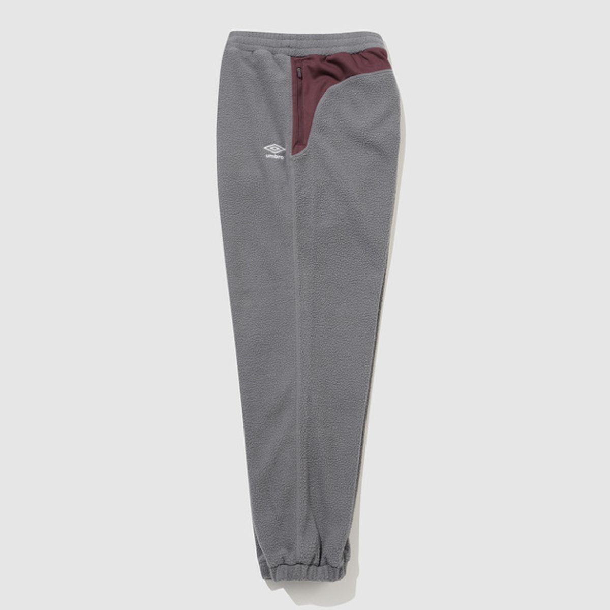 엄브로(UMBRO) 하이브리드 플리스 조거 팬츠 차콜 UQ421SFPO2