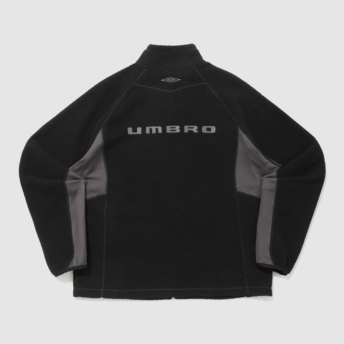 엄브로(UMBRO) 하이브리드 플리스 스탠넥 자켓 블랙 UQ421SFJO1