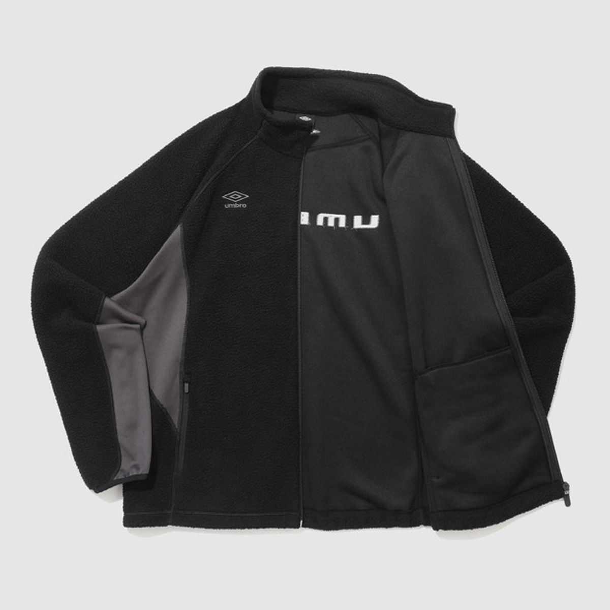 엄브로(UMBRO) 하이브리드 플리스 스탠넥 자켓 블랙 UQ421SFJO1