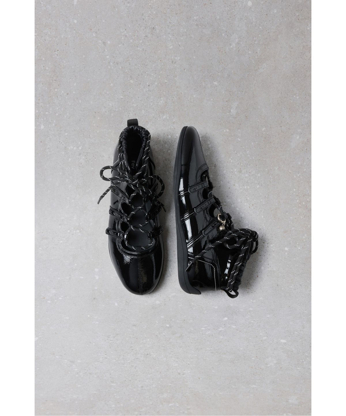 슈콤마보니(SUECOMMA BONNIE) Fev_Comfy highline flat(black)_DE4DA25502BLK