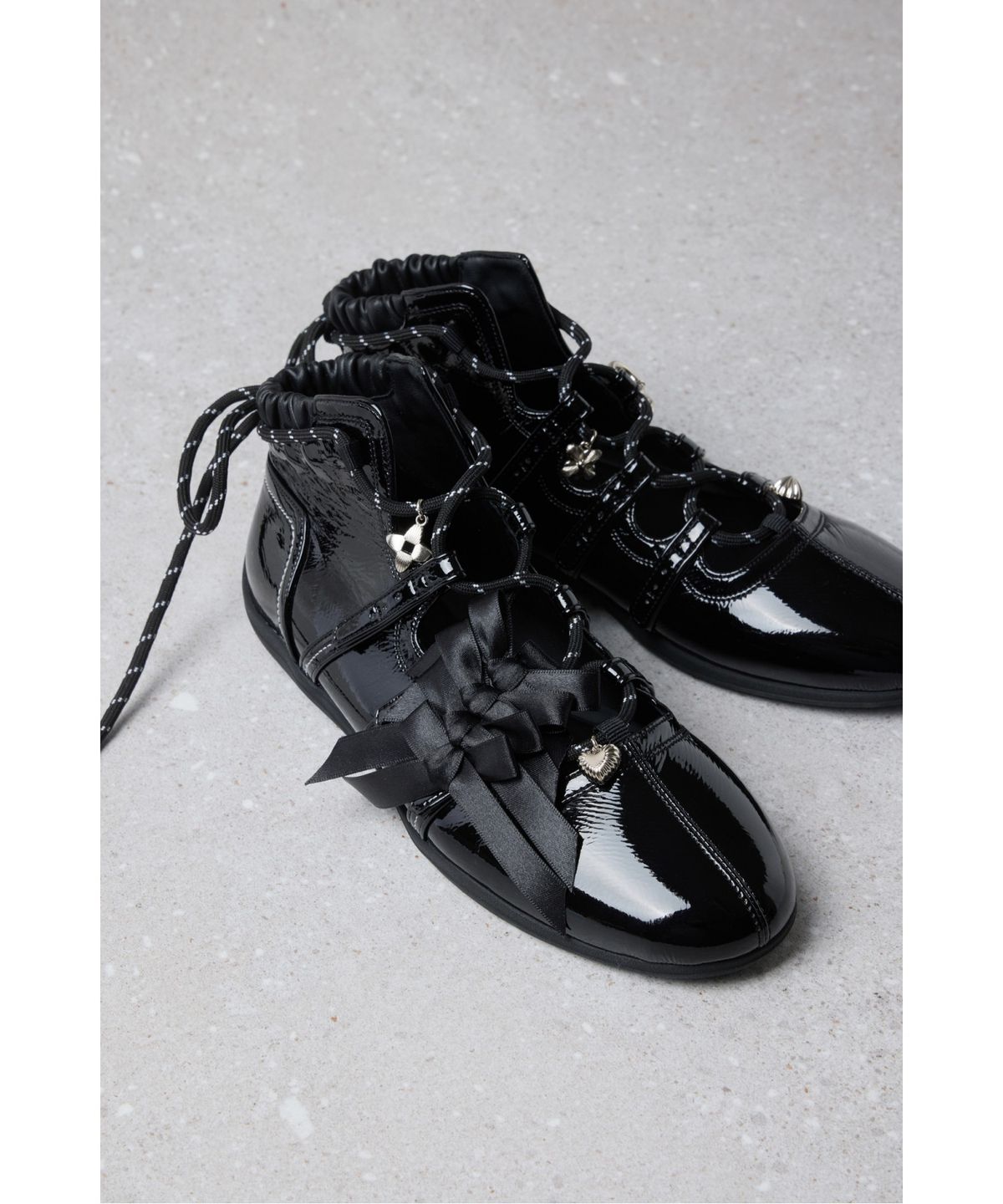 슈콤마보니(SUECOMMA BONNIE) Fev_Comfy highline flat(black)_DE4DA25502BLK
