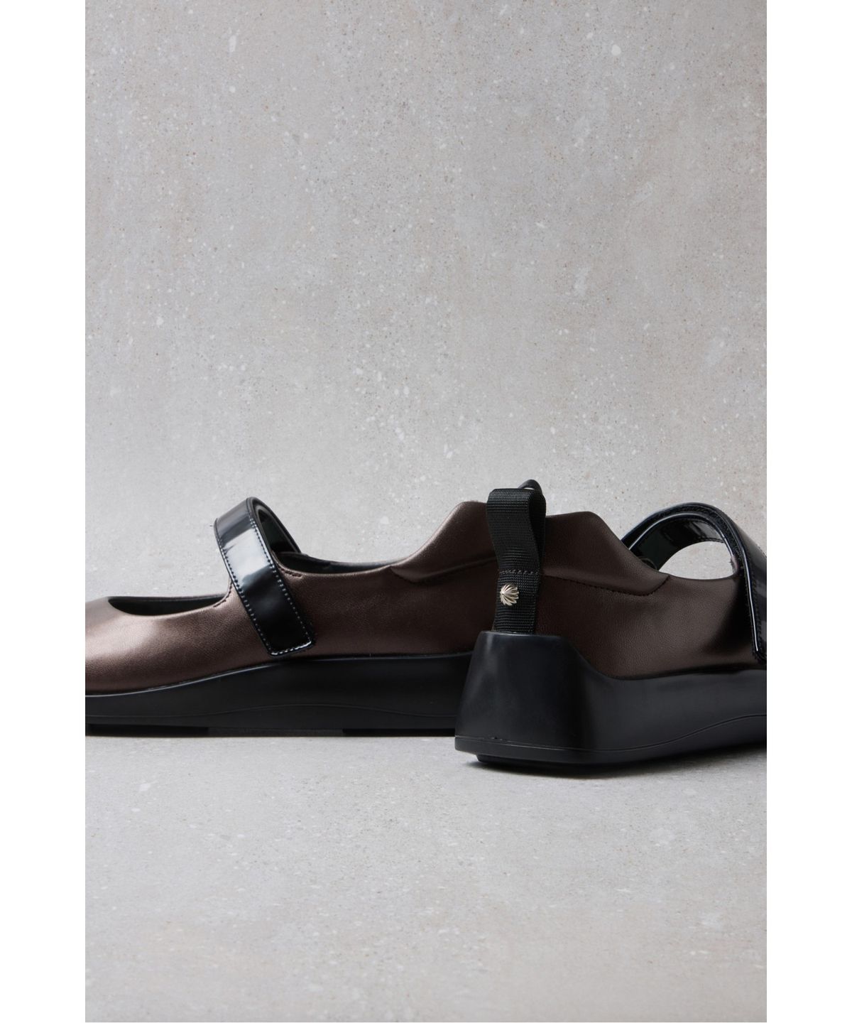 슈콤마보니(SUECOMMA BONNIE) Fev_Young muze mary jane sneakers(brown)_DE4DA25506BRN
