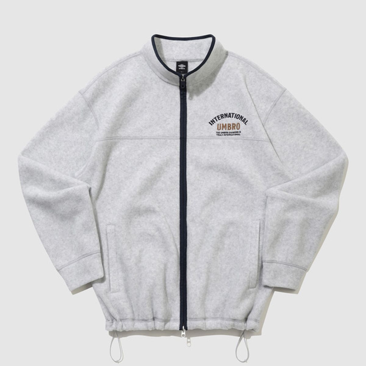 엄브로(UMBRO) 플러스플리스 스탠넥 집업 자켓 라이트 그레이 UQ421CFTN1