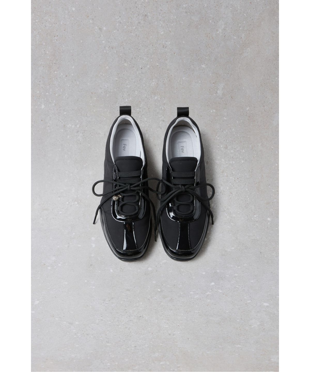 슈콤마보니(SUECOMMA BONNIE) Fev_Foil Sneakers(black)_DE4DA25512BLK