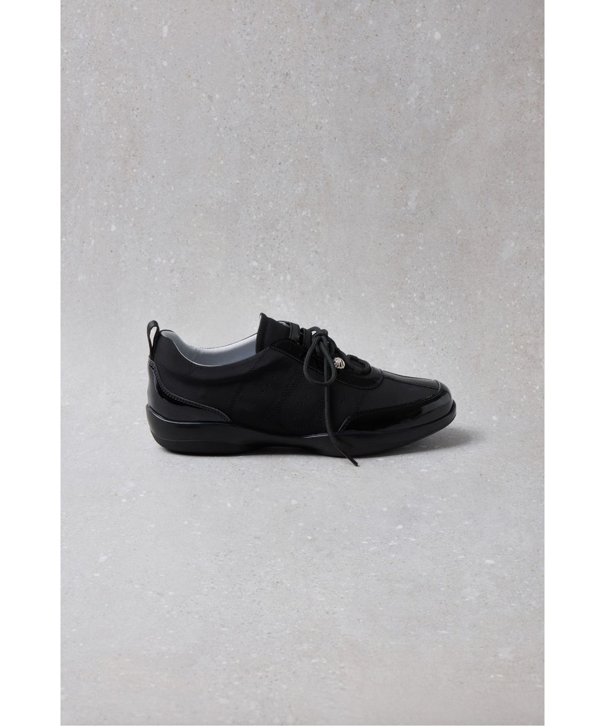 슈콤마보니(SUECOMMA BONNIE) Fev_Foil Sneakers(black)_DE4DA25512BLK