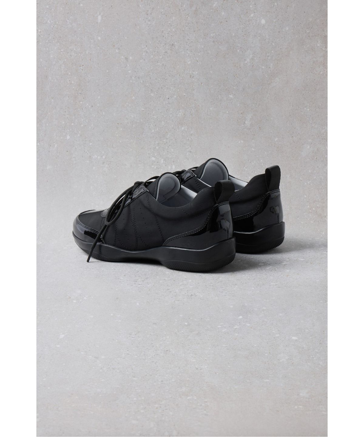 슈콤마보니(SUECOMMA BONNIE) Fev_Foil Sneakers(black)_DE4DA25512BLK