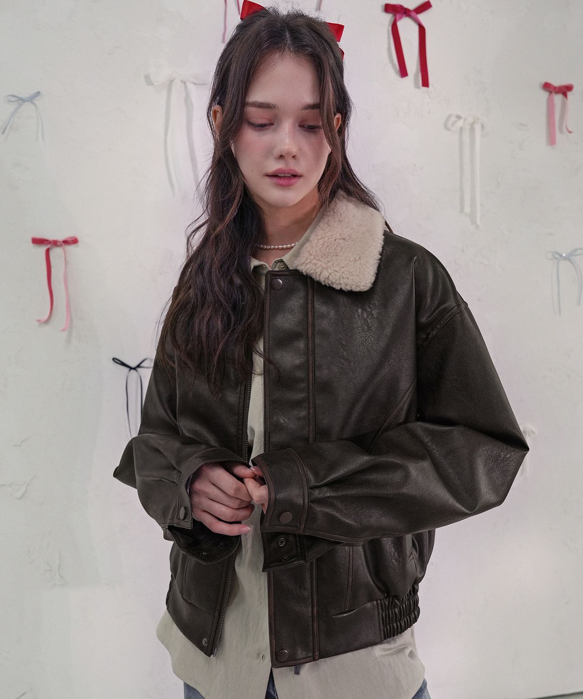비바셔스(VIVACIOUS) Cafe Mocha Aviator Jacket BLACK