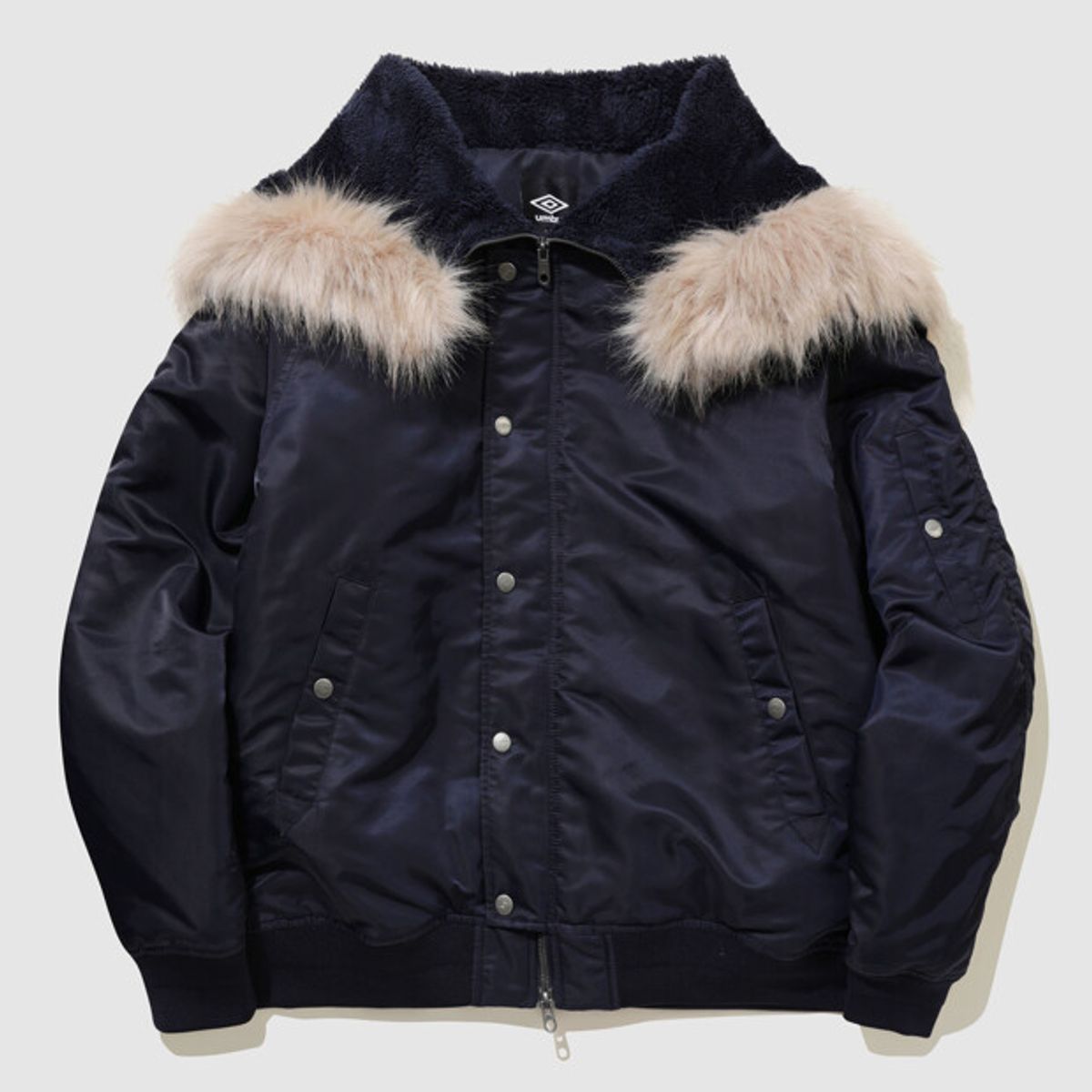 엄브로(UMBRO) N2B 변형 항공 점퍼 네이비 UQ421CPJO4