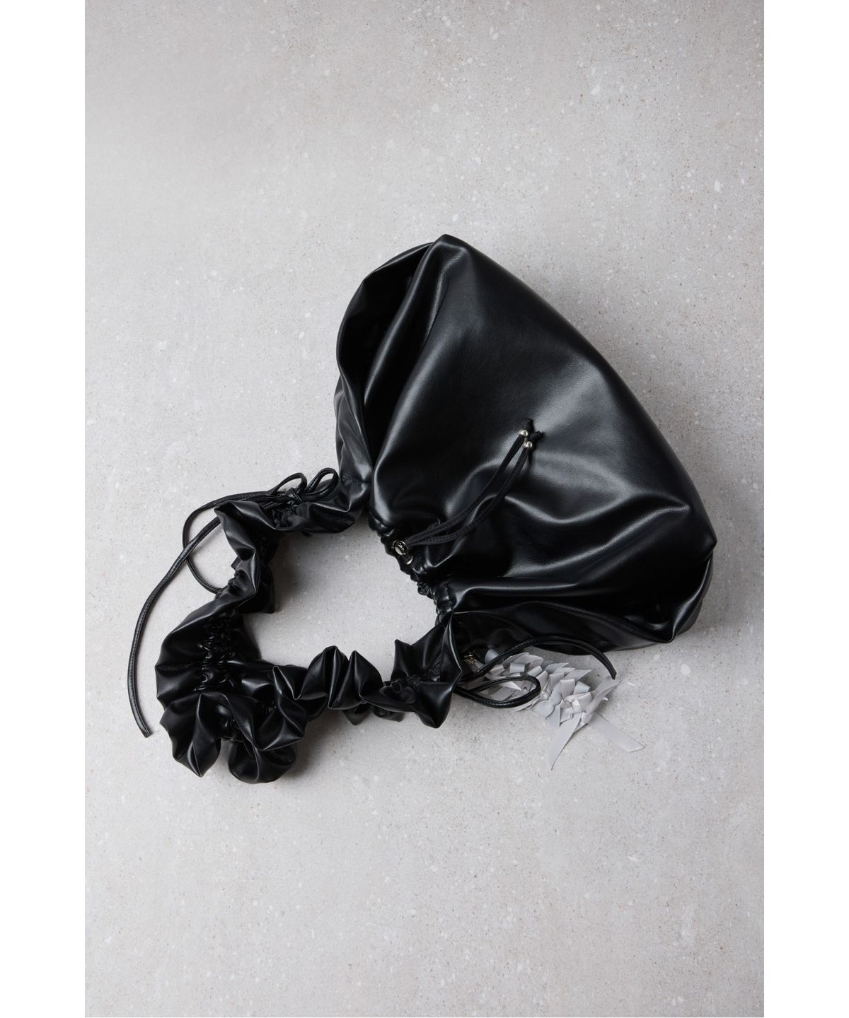 슈콤마보니(SUECOMMA BONNIE) Fev_Ruffle bag_large(black)_DFBAA25501BLK