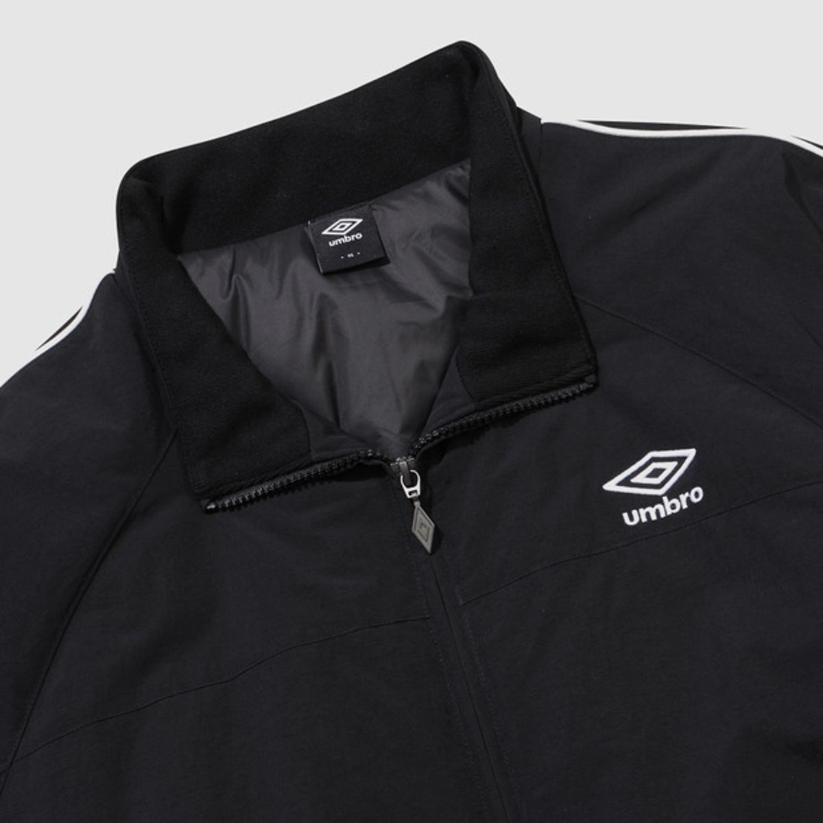 엄브로(UMBRO) 유니온 트랙 스탠넥 패딩 자켓 블랙 UQ321CPJ93