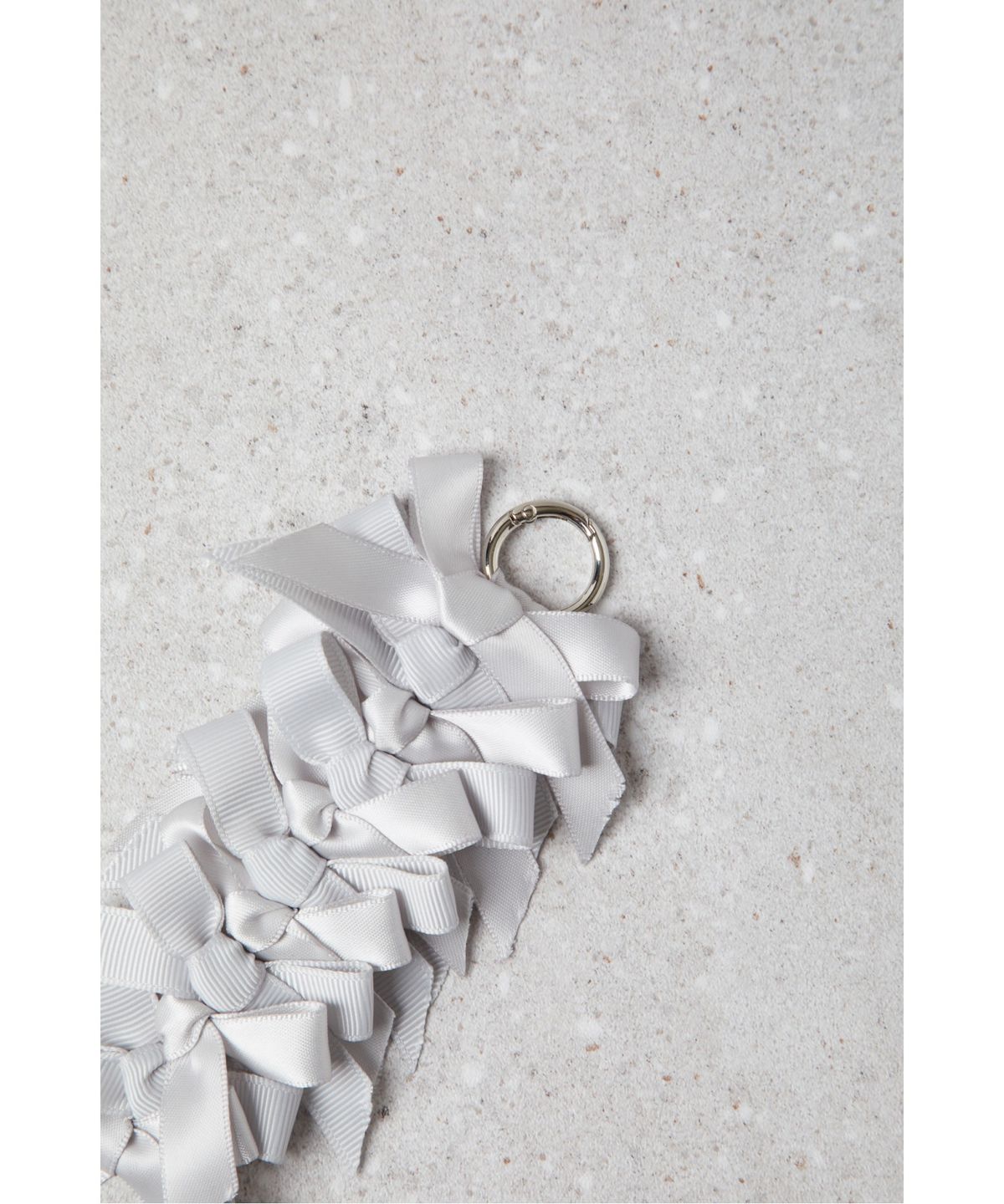 슈콤마보니(SUECOMMA BONNIE) Fev Ribbon brooch large(silver) DFAAA25507SVX