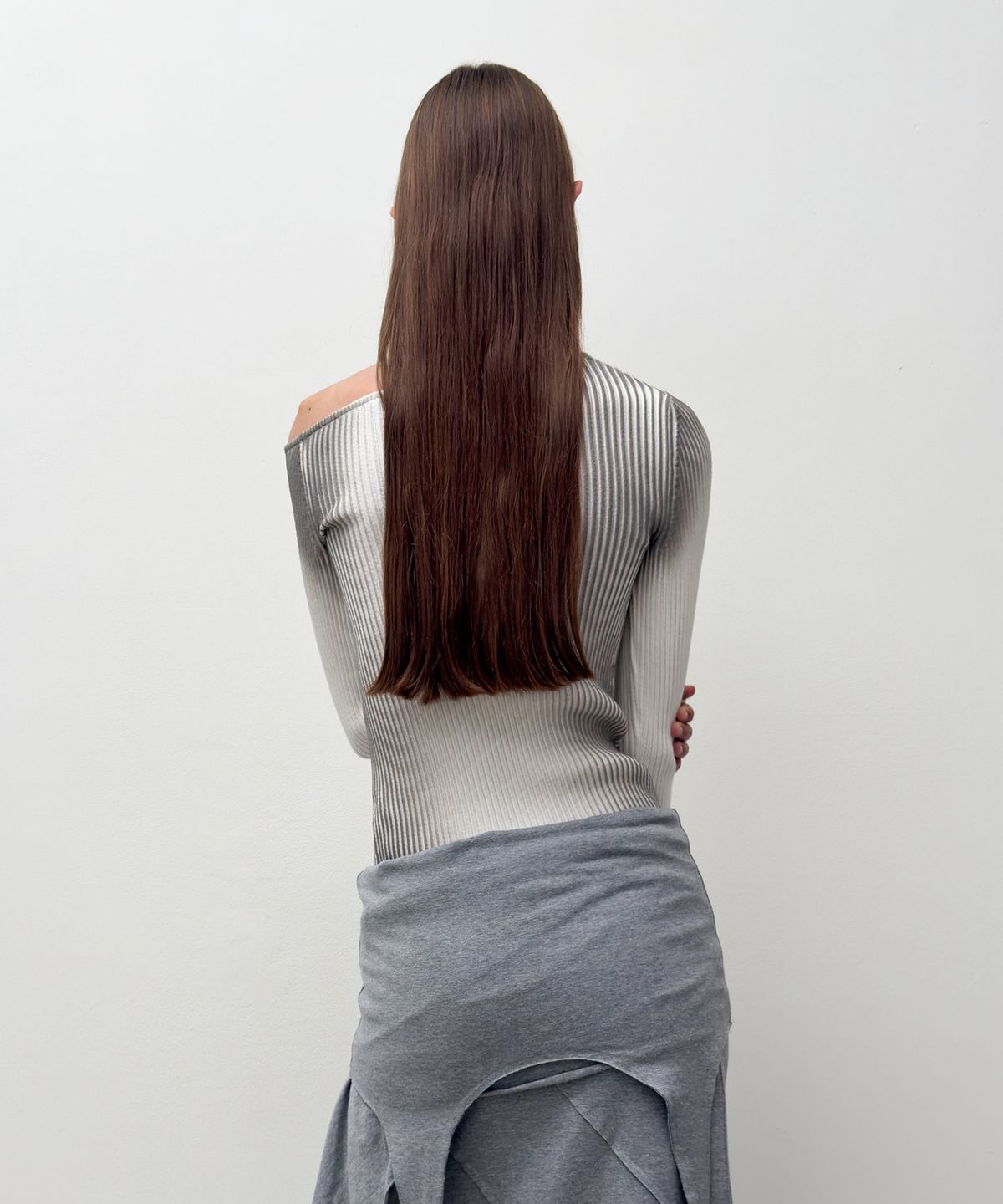 다이애그널(DIAGONAL) ONE OFF SHOULDER SPRAY KNIT (ivory)